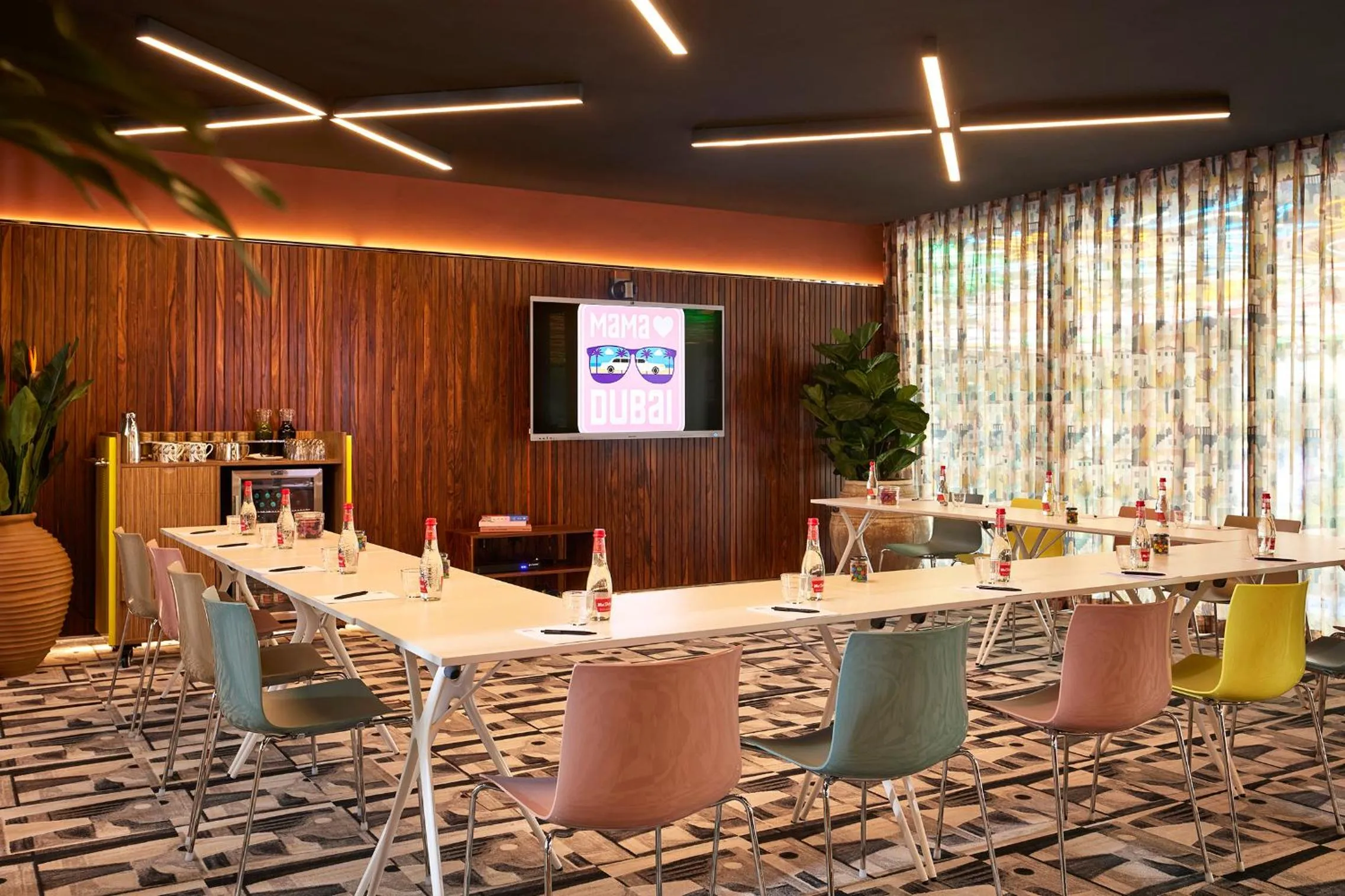Meeting/conference room in Mama Shelter Dubai