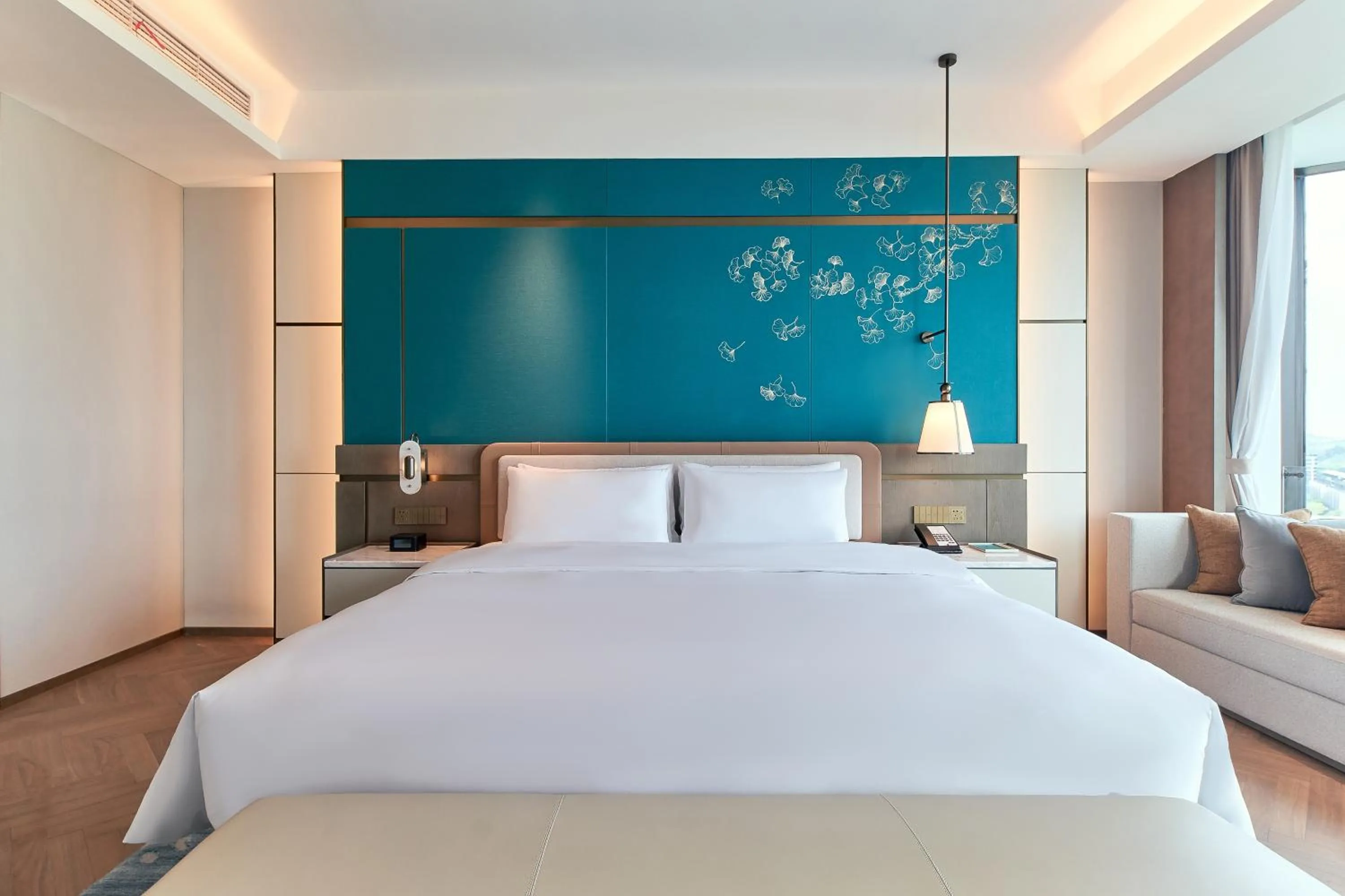 Bedroom, Bed in Grand Mercure Hangzhou Qingshan Lake