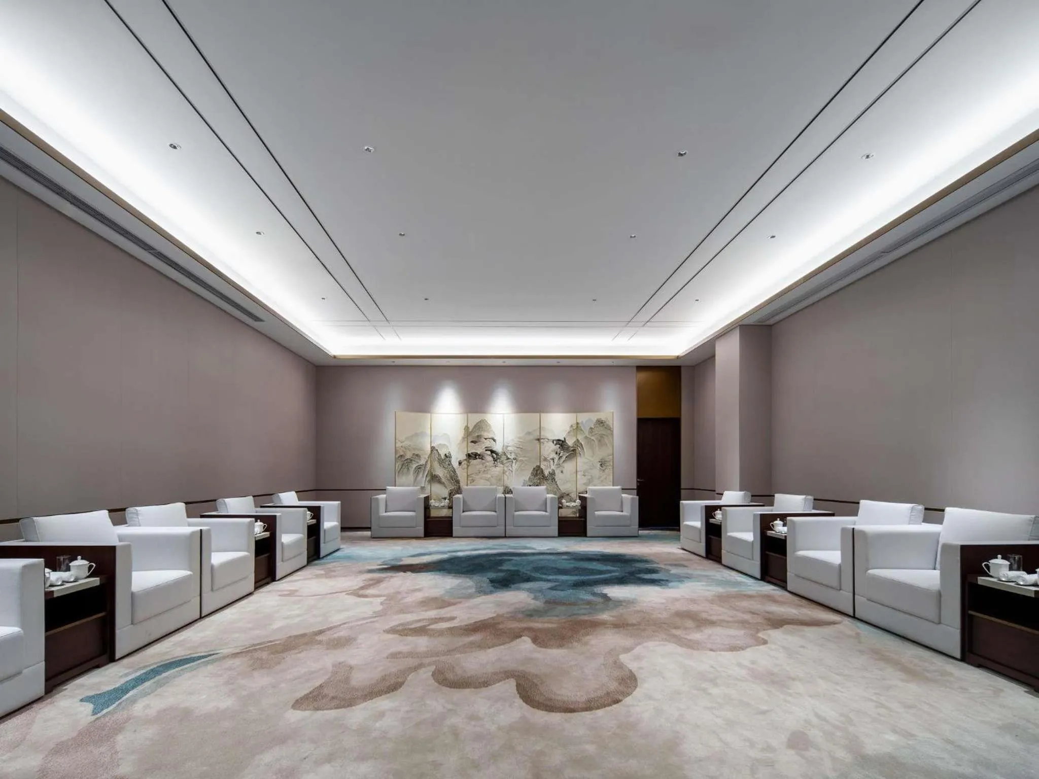 Meeting/conference room in Grand Mercure Hangzhou Qingshan Lake