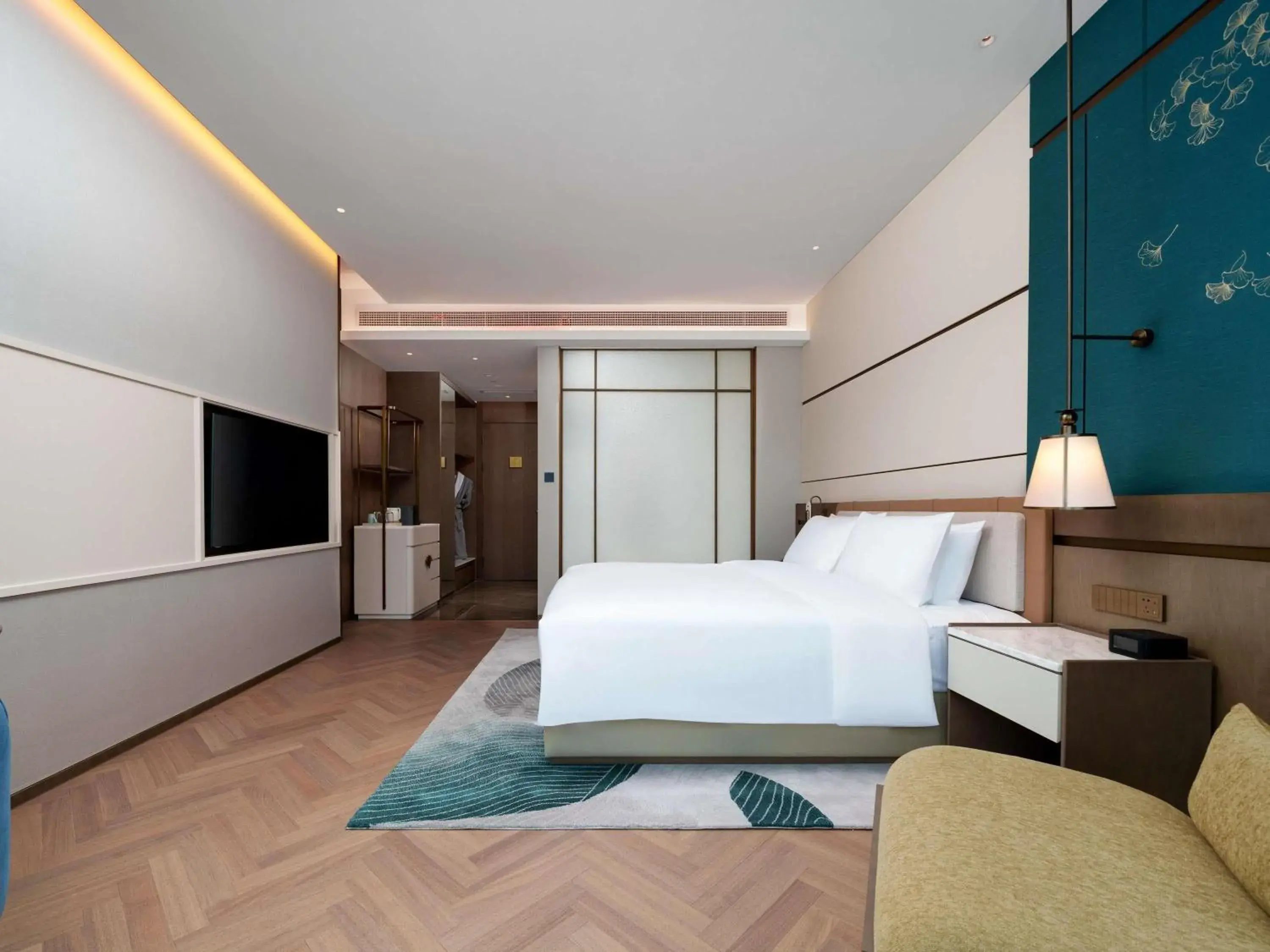 Bedroom, Bed in Grand Mercure Hangzhou Qingshan Lake Bedroom, Bed in Grand Mercure Hangzhou Qingshan Lake