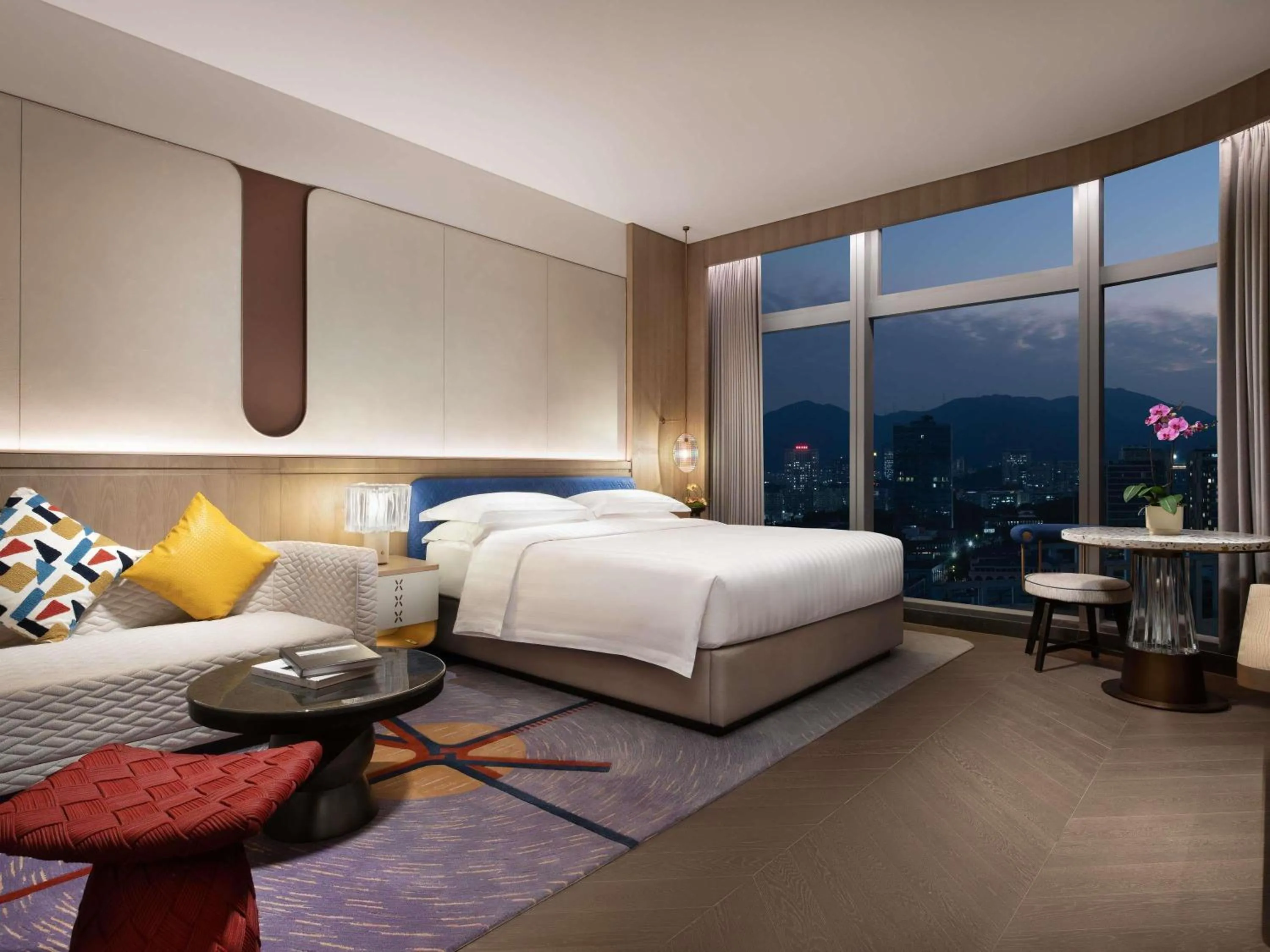 Bedroom, Bed in Fashion Town Hotel Shenzhen MGallery Collection