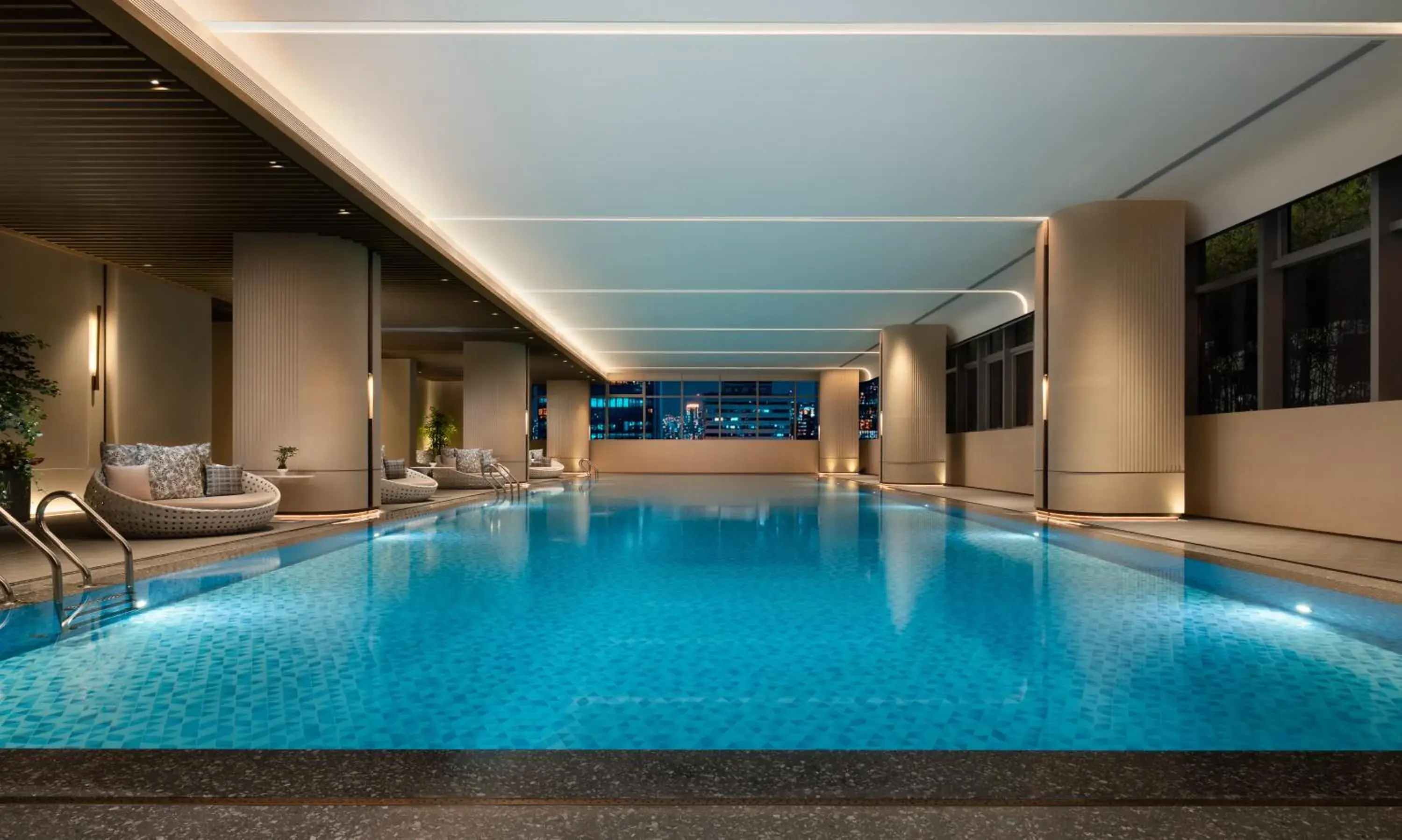 Swimming pool in Fashion Town Hotel Shenzhen MGallery Collection Swimming pool in Fashion Town Hotel Shenzhen MGallery Collection