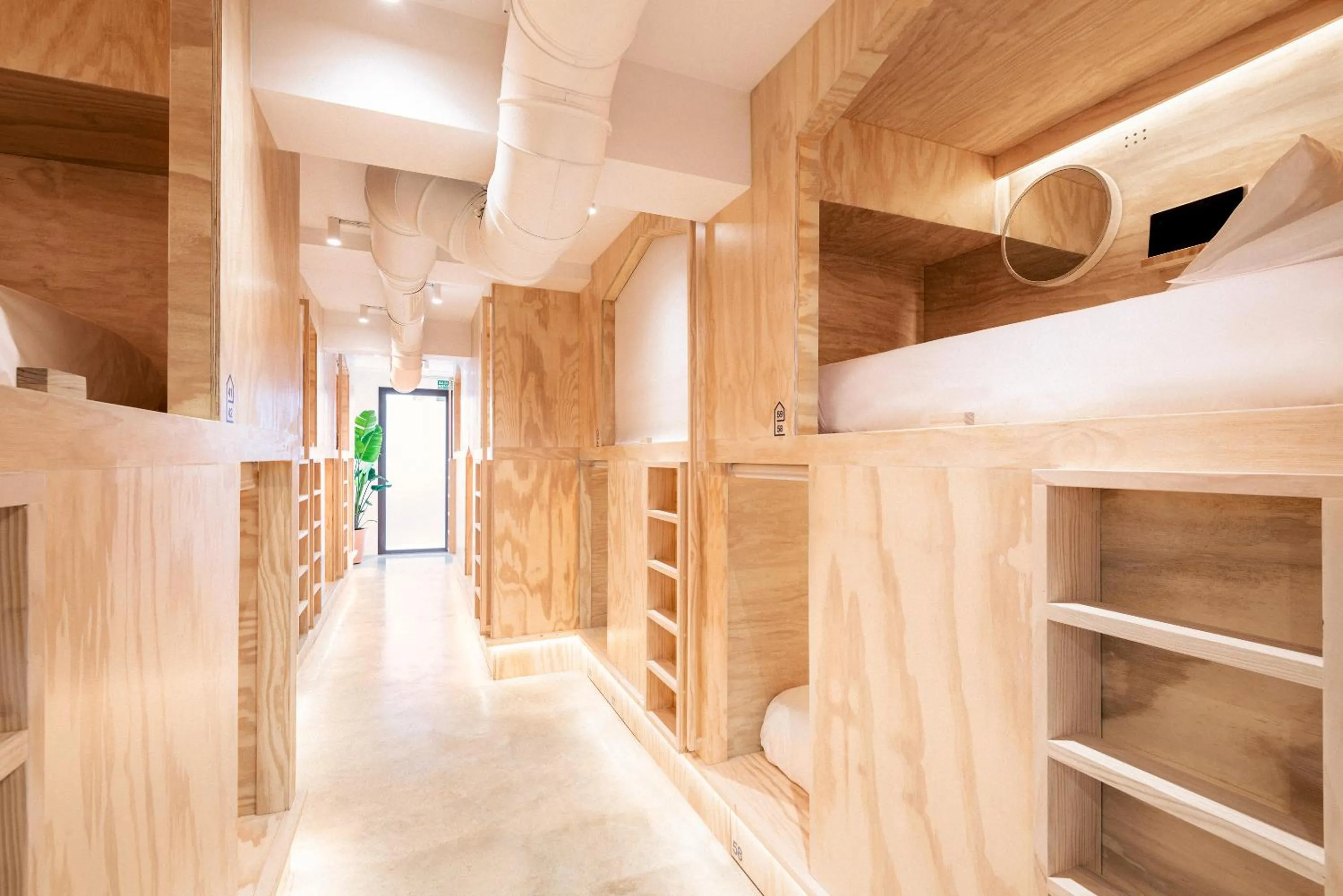 Colo Colo Hostel Valencia - Single Private Beds