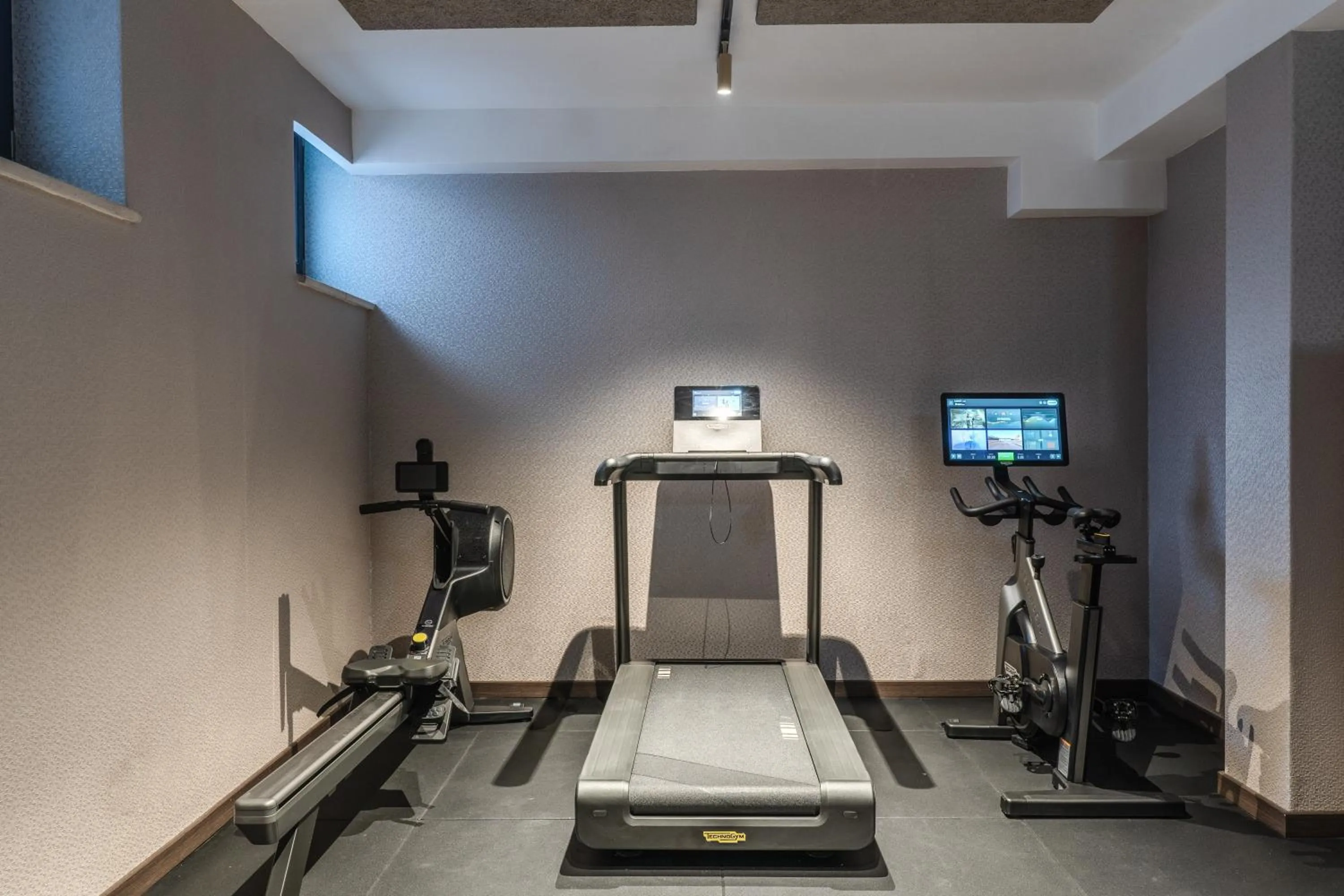 Fitness centre/facilities in Adoro Hotel