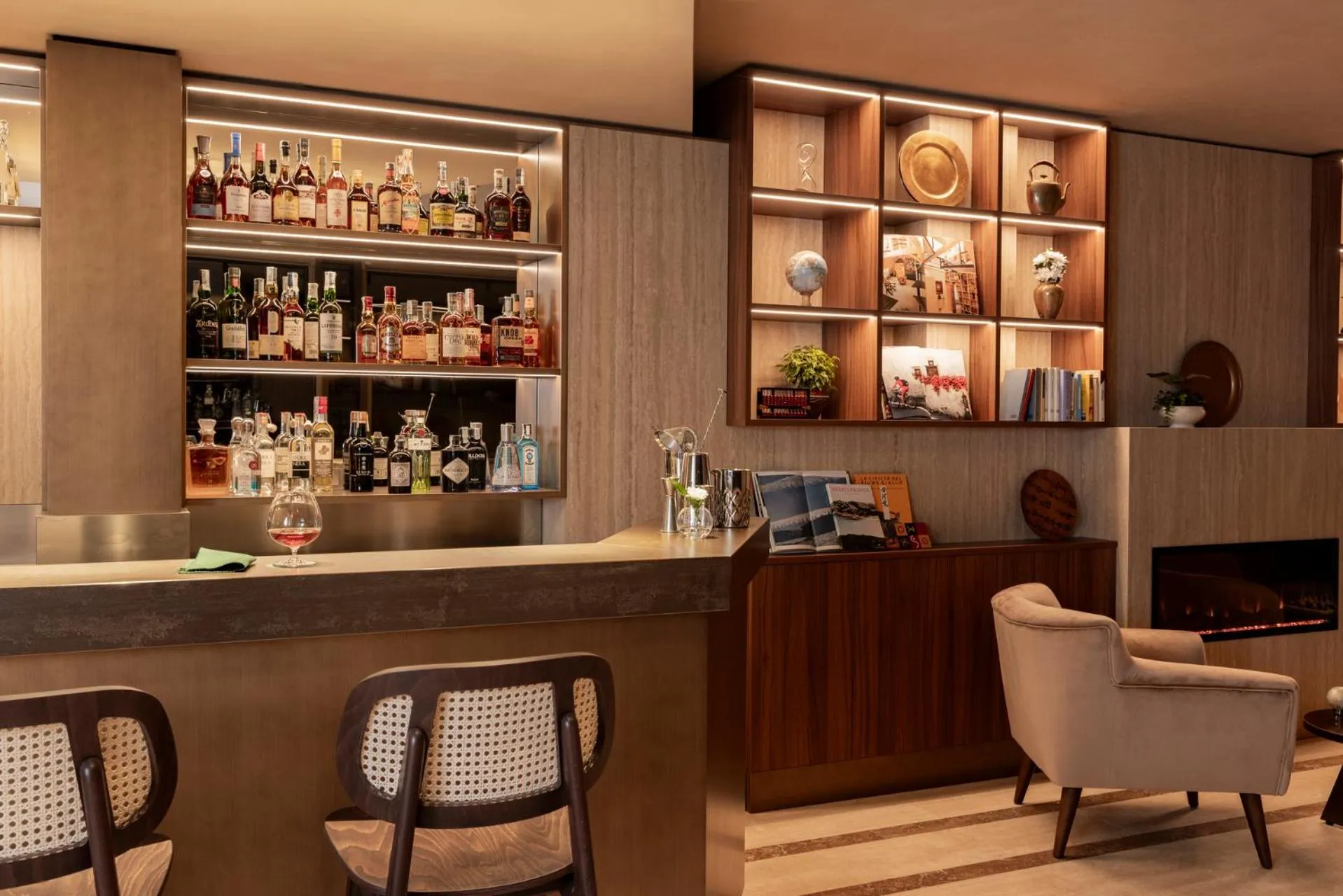 Living room in Adoro Hotel