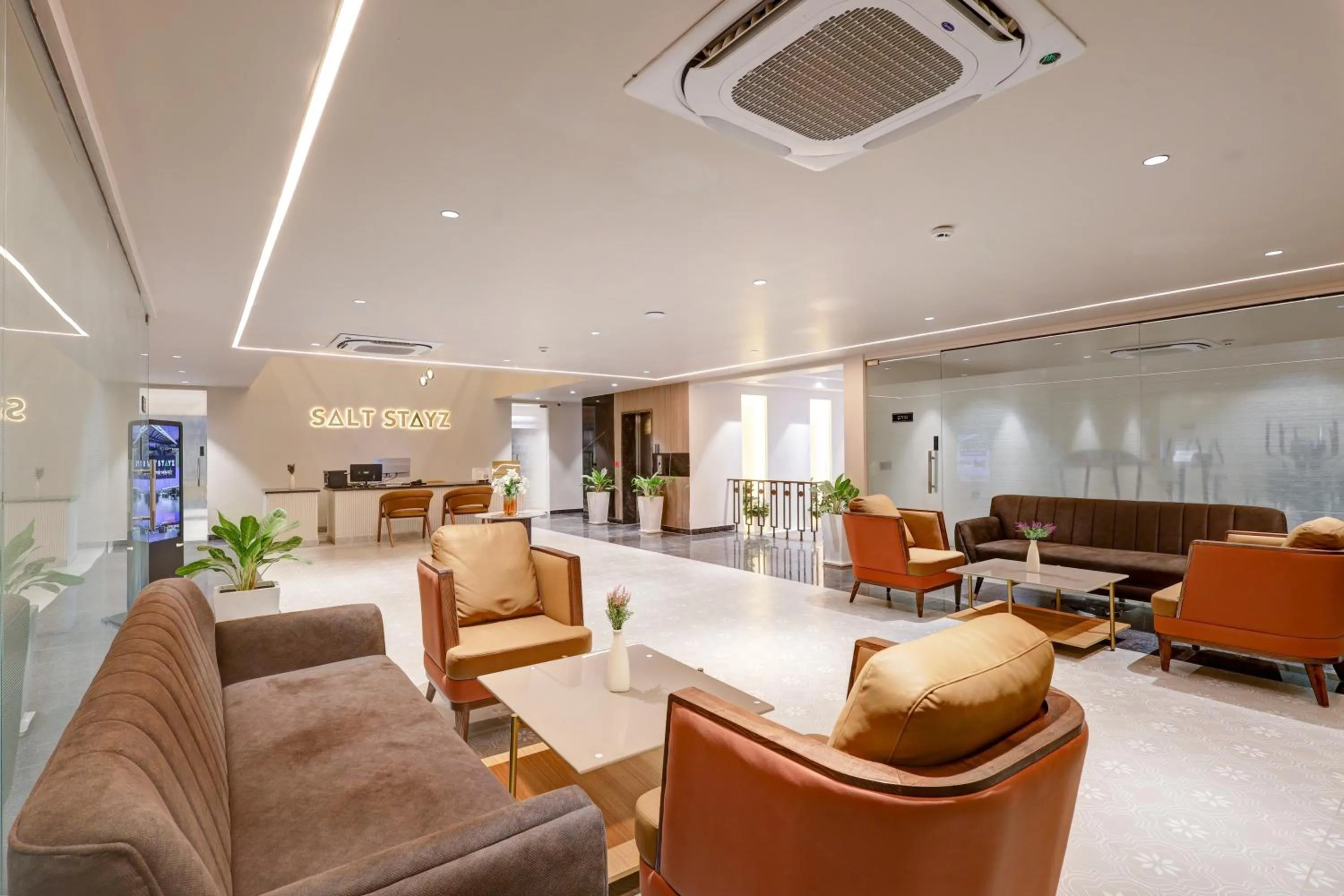 Saltstayz Premier - Golf Course Road & Sector 42