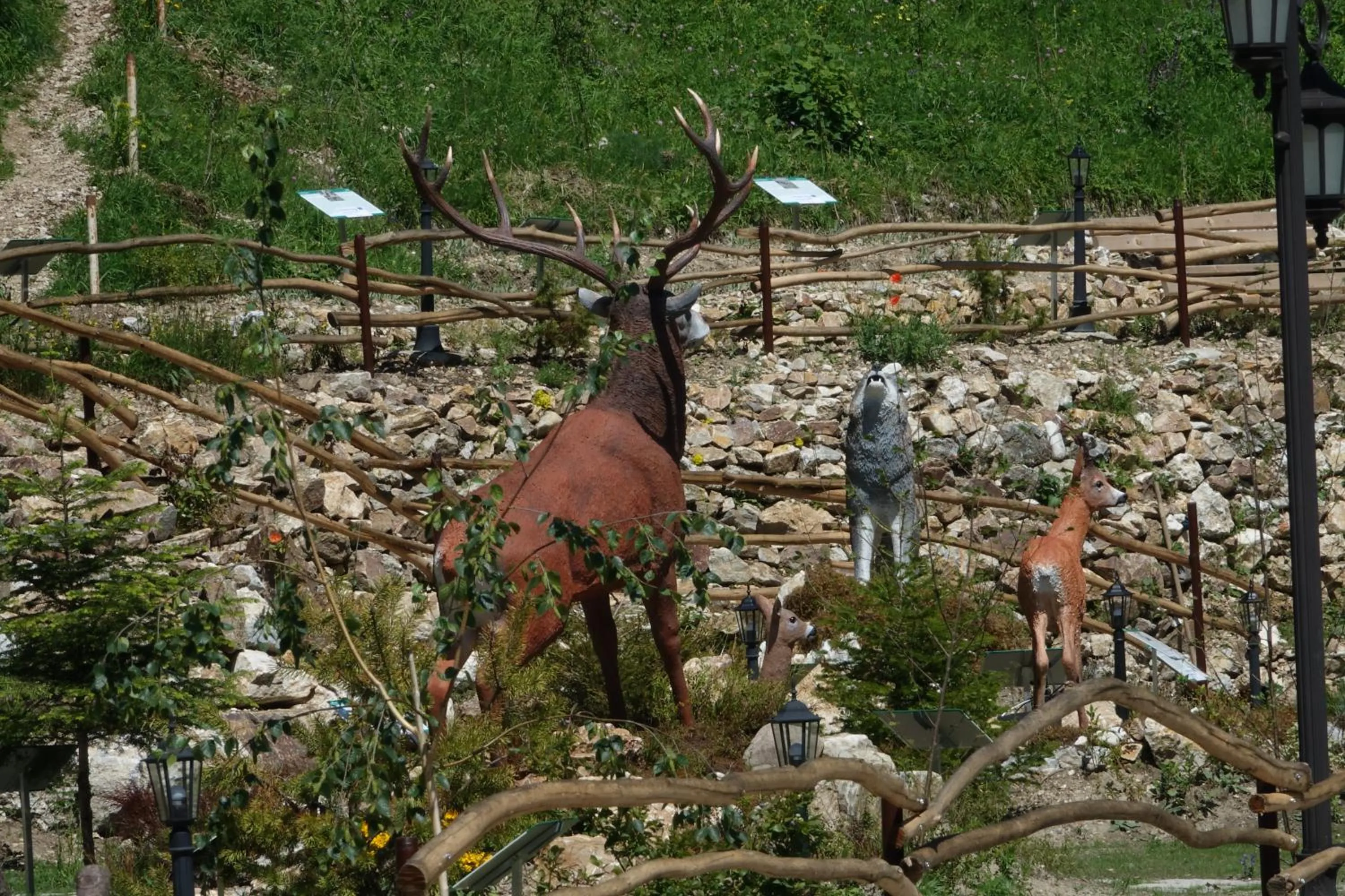 Nearby landmark in Horlog Castle