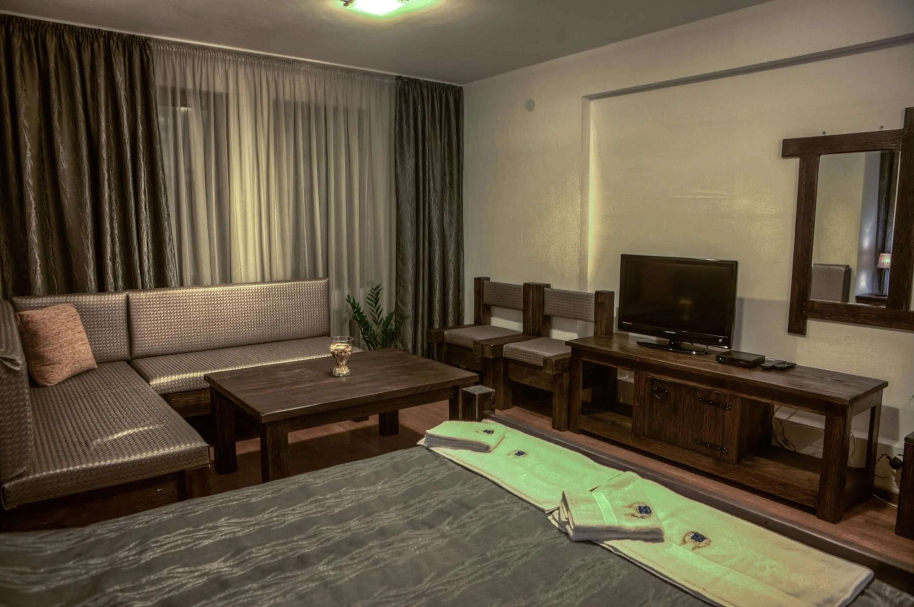 Photo of the whole room, Bed in Horlog Castle