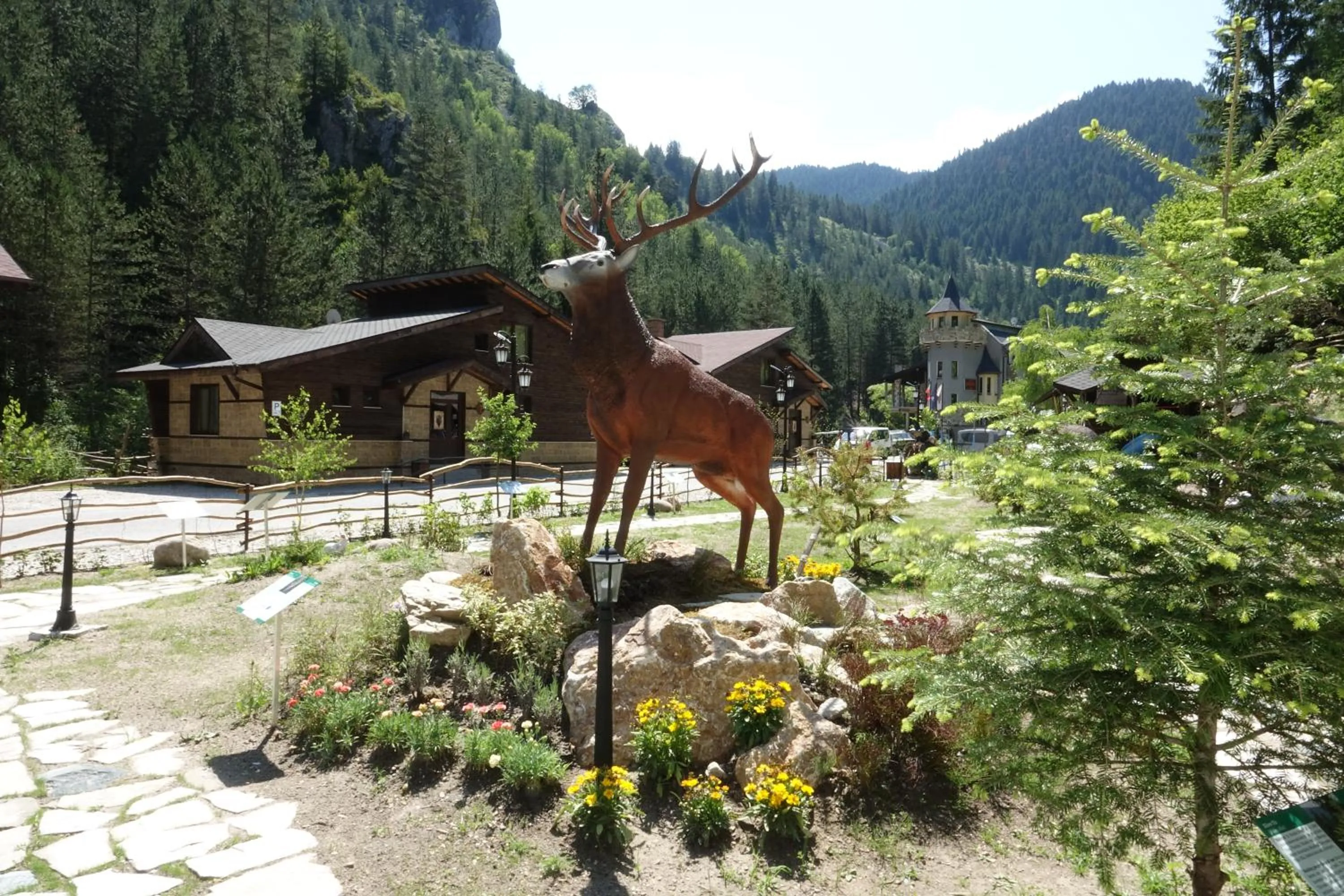 Nearby landmark in Horlog Castle