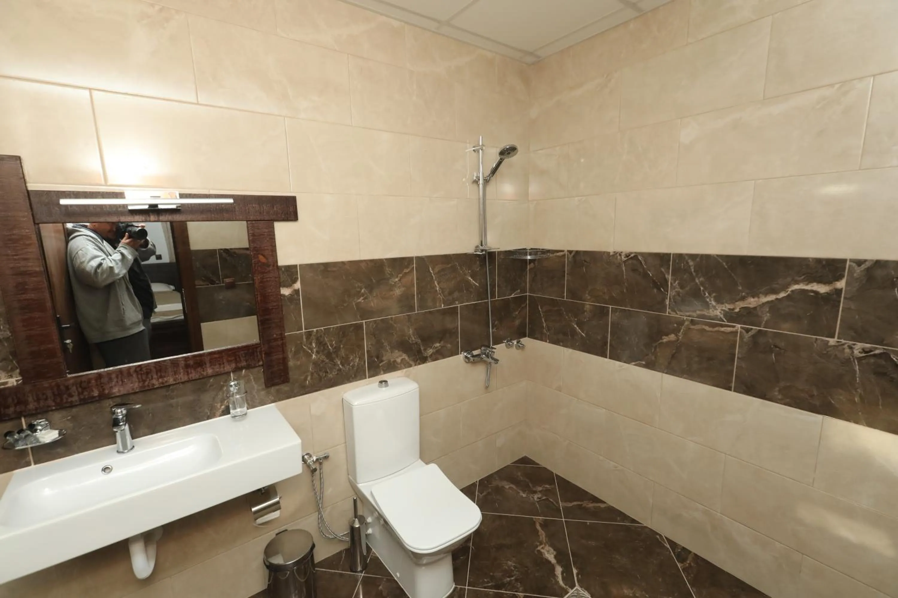 Shower in Horlog Castle