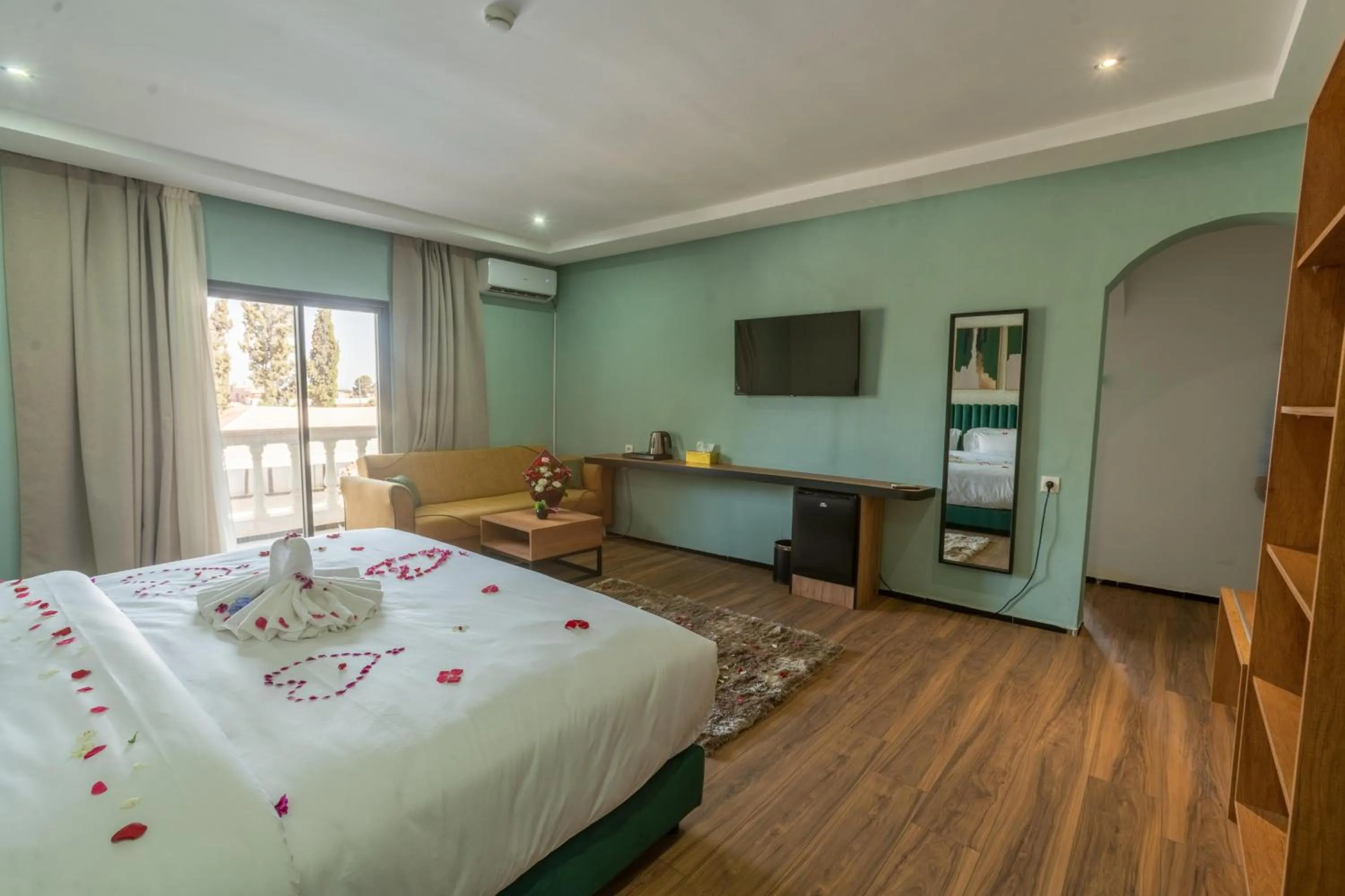 Bed in Hôtel Hariz Son