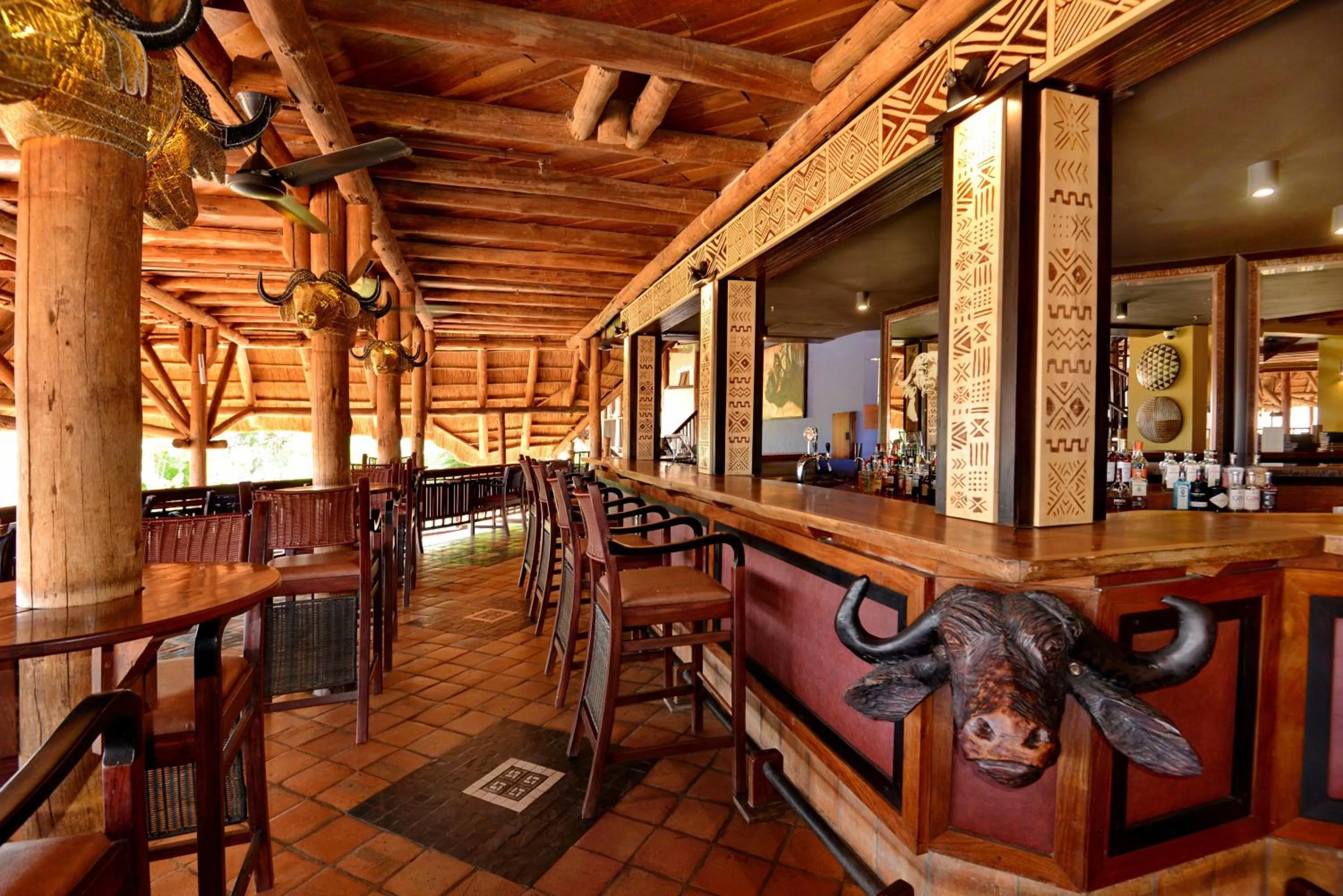 Lounge or bar in Victoria Falls Safari Lodge