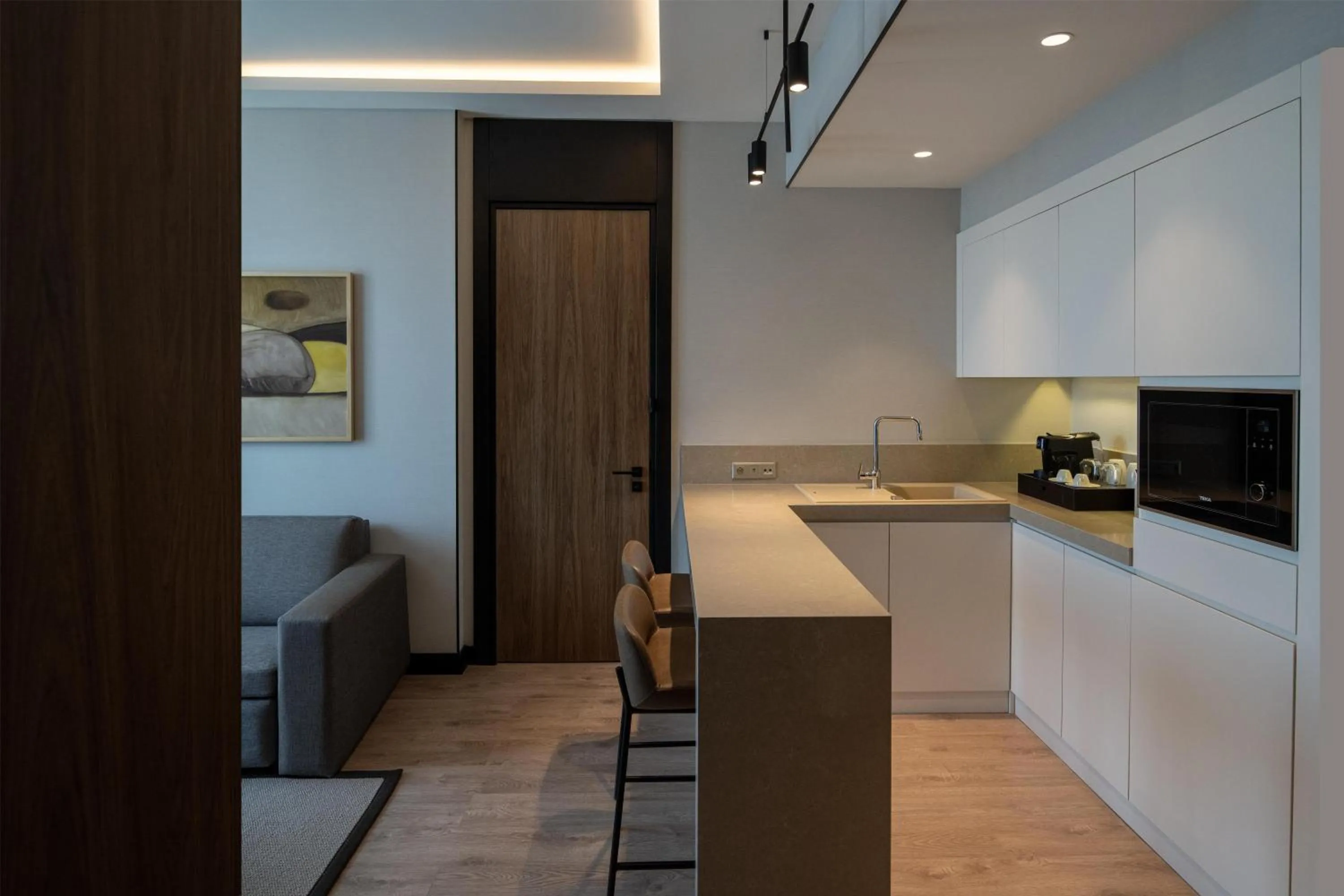 Kitchen or kitchenette in Altunizade Suites Istanbul, Curio Collection By Hilton