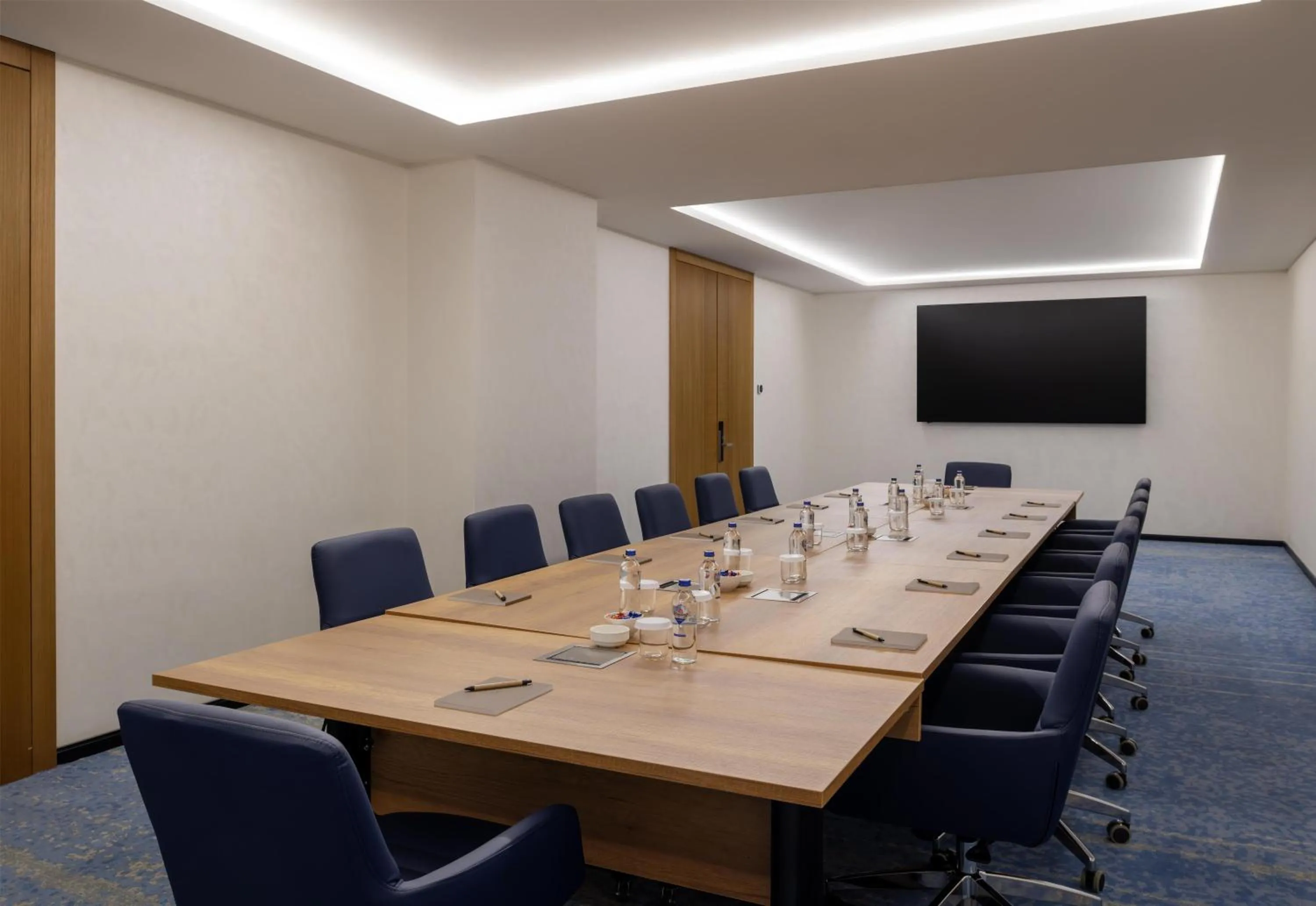 Meeting/conference room in Altunizade Suites Istanbul, Curio Collection By Hilton