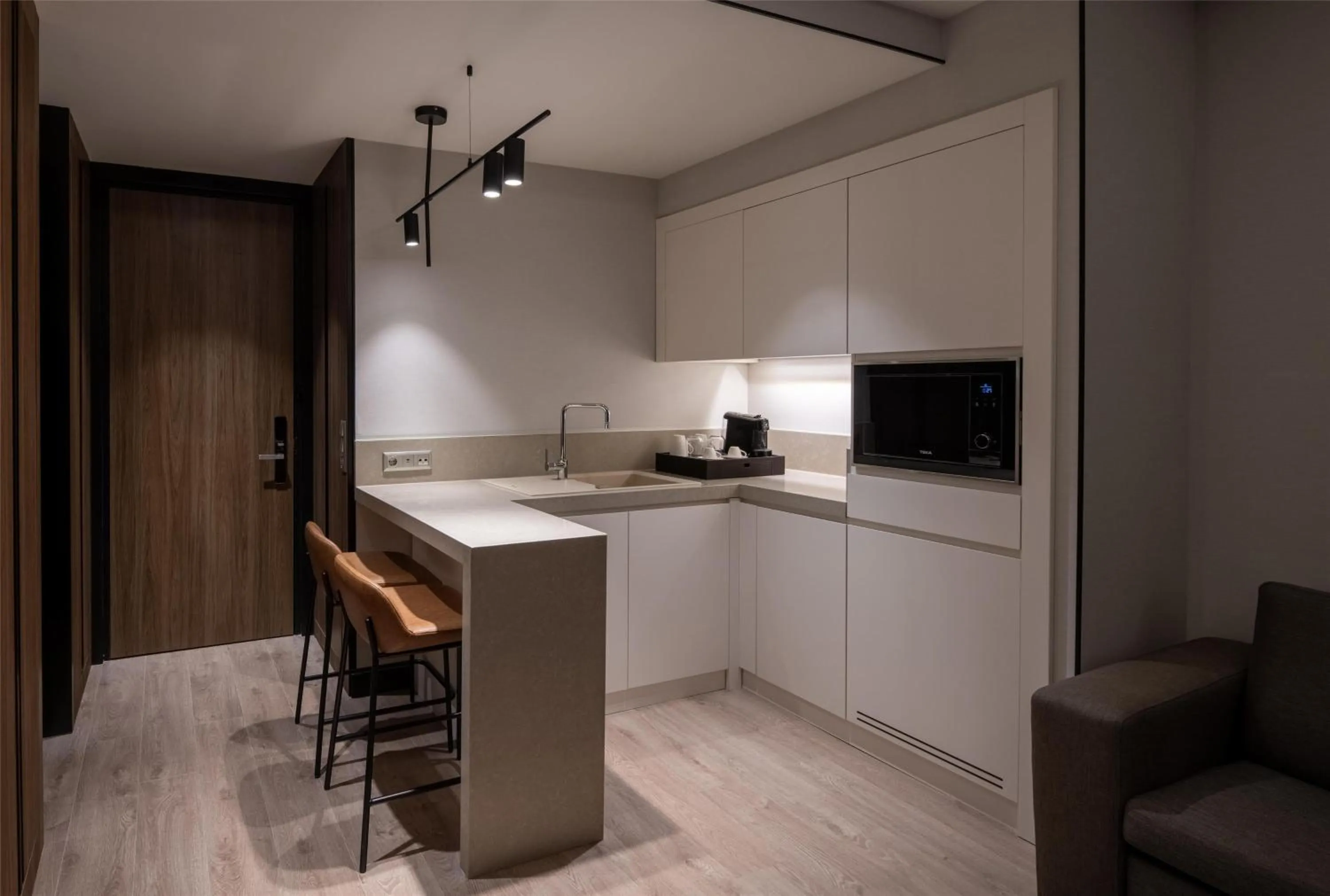 Kitchen or kitchenette in Altunizade Suites Istanbul, Curio Collection By Hilton