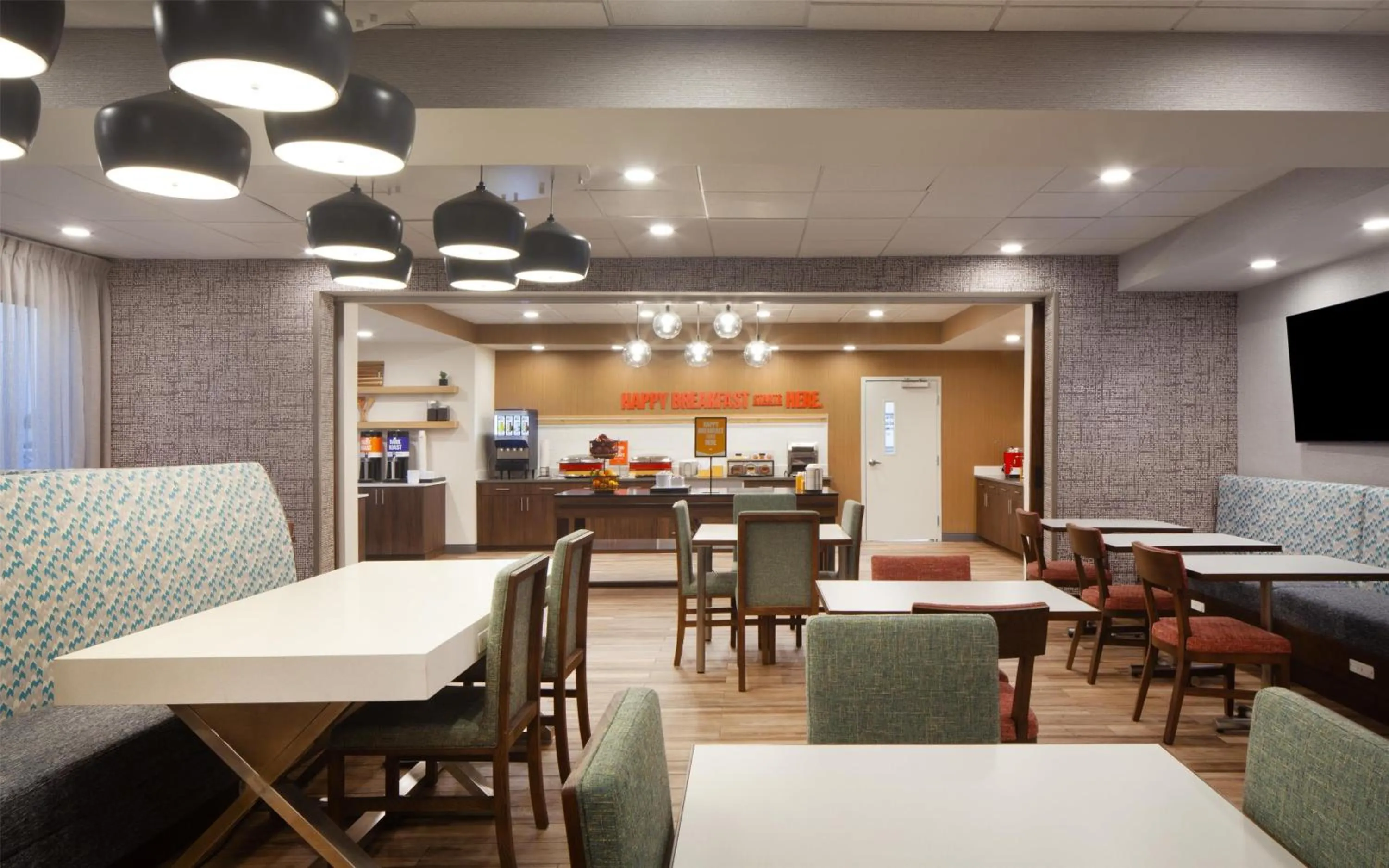 Breakfast in Hampton Inn Evergreen