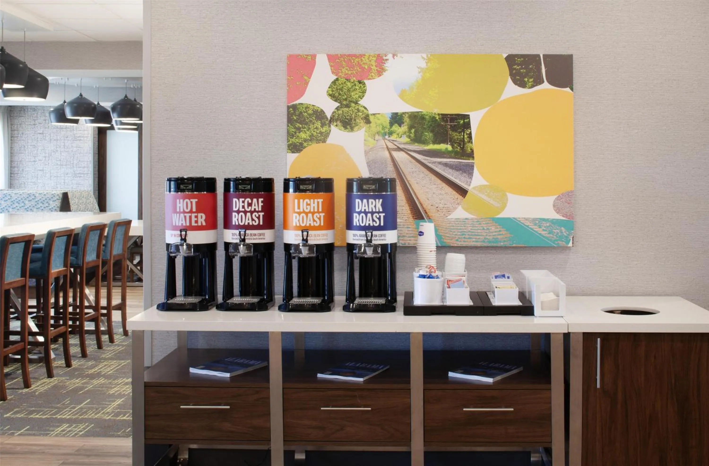 Dining area in Hampton Inn Evergreen