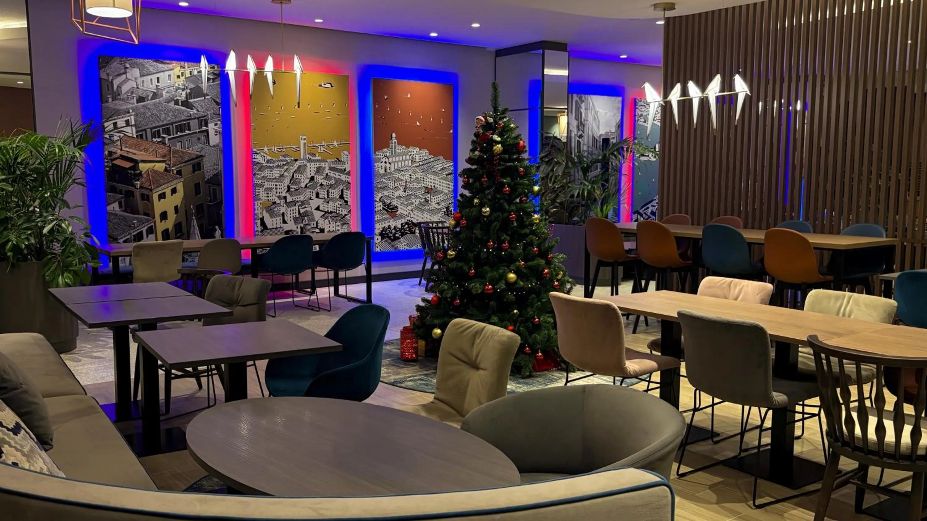 Restaurant/places to eat in Hampton By Hilton Venice Isola Nuova