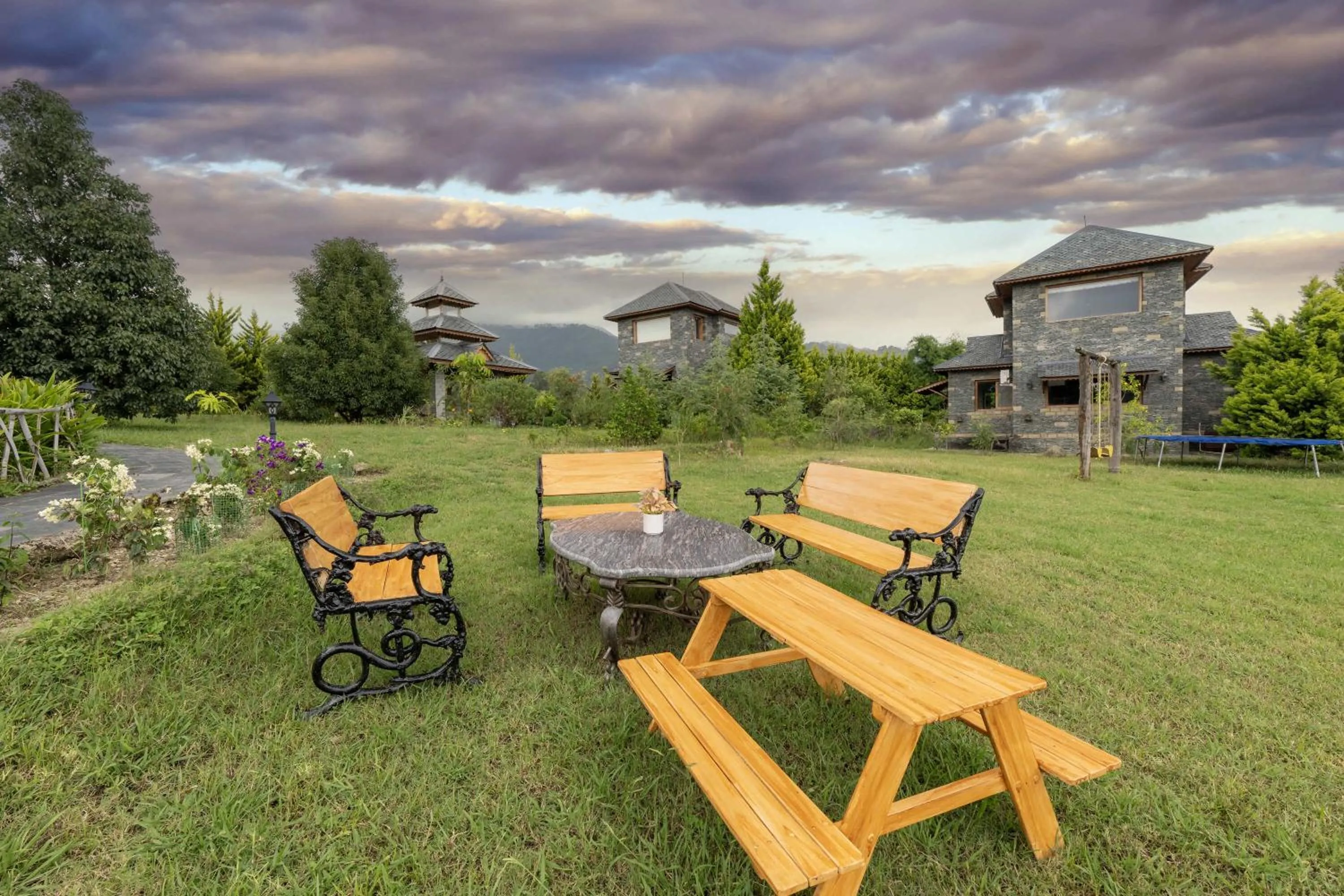 Natural landscape in Echor Hill Farm Cottages Palampur