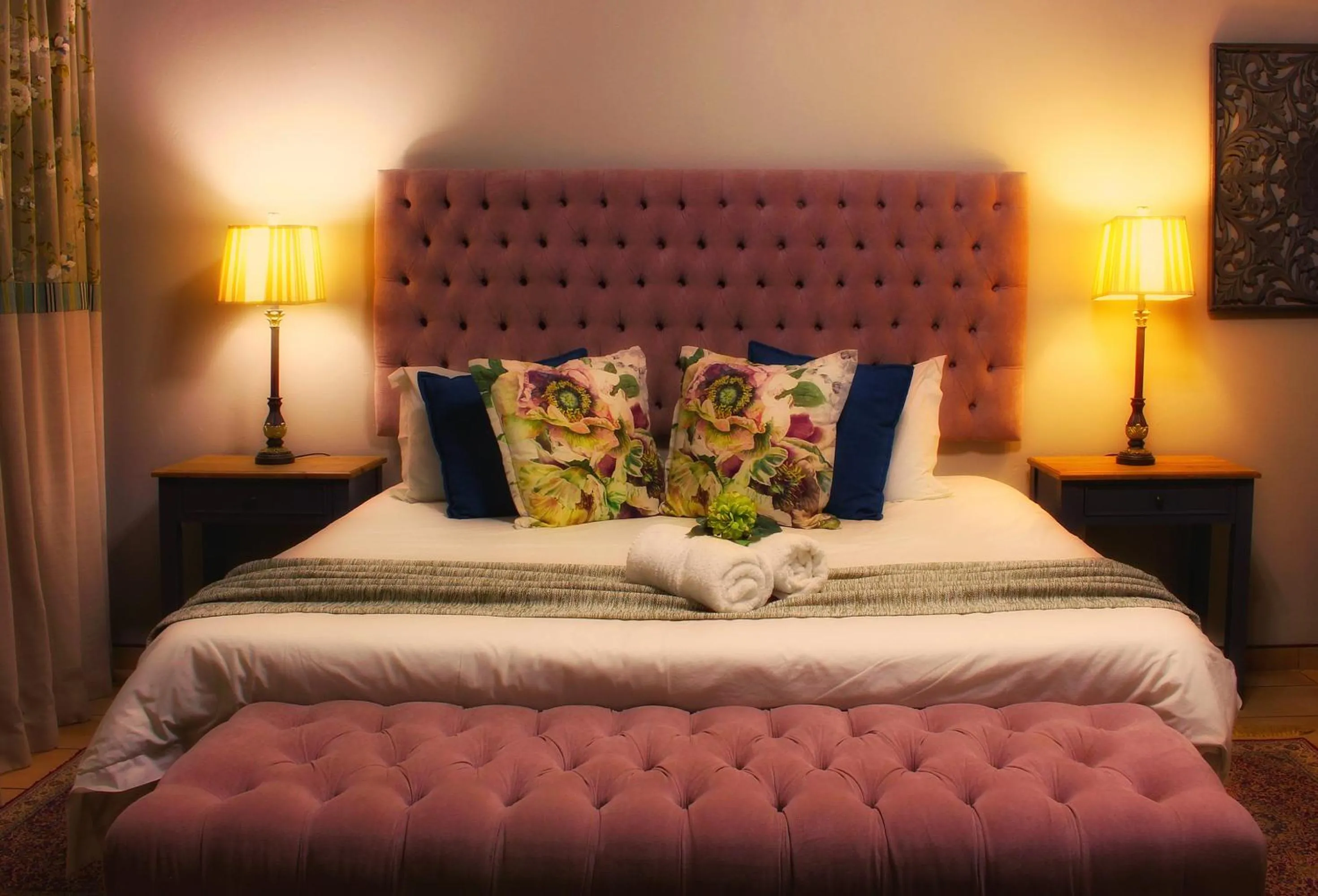 Bed in Clivia Lodge