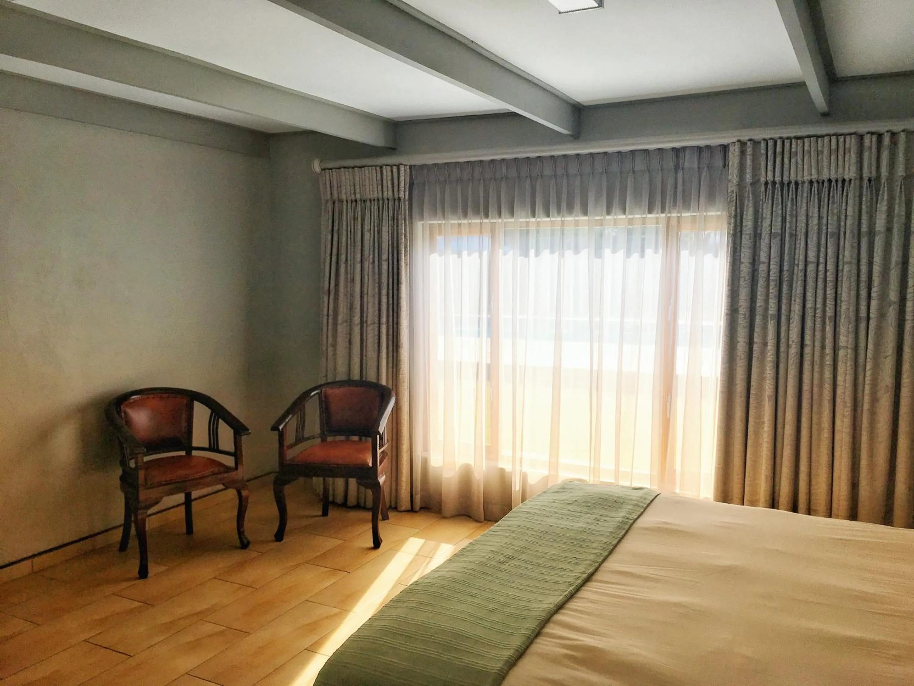 Bedroom, Bed in Clivia Lodge