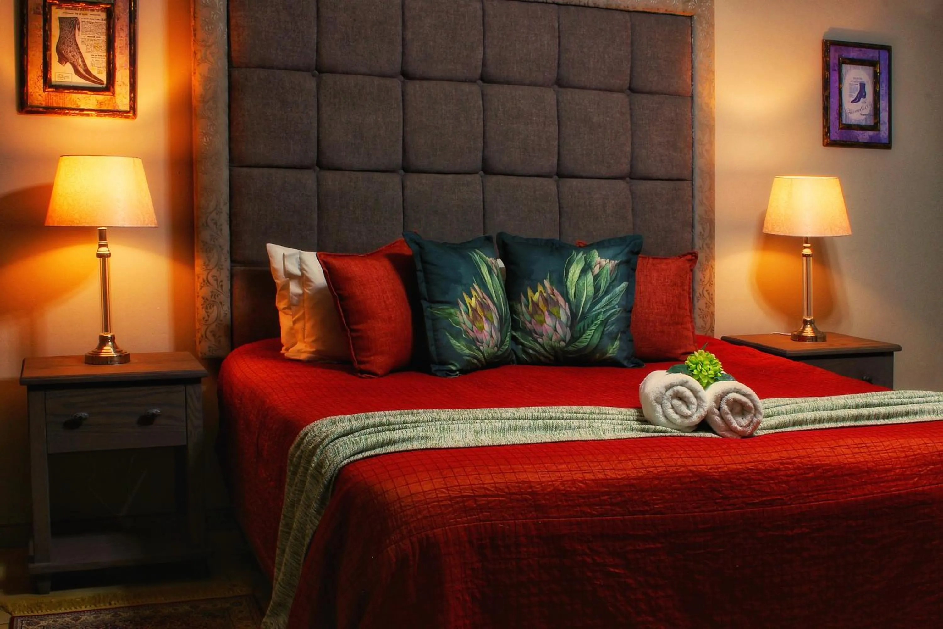 Bed in Clivia Lodge