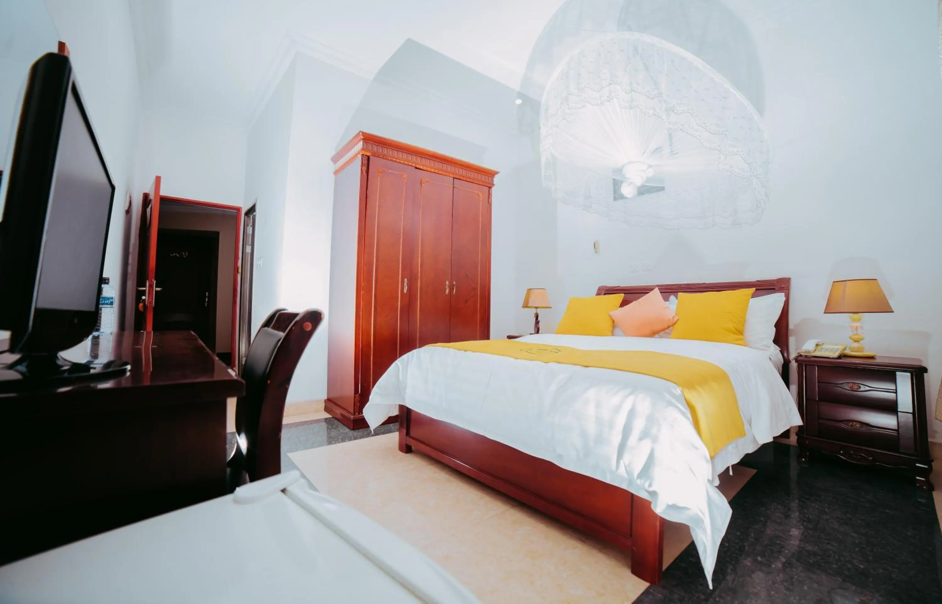 Bed in City Hill Hotel