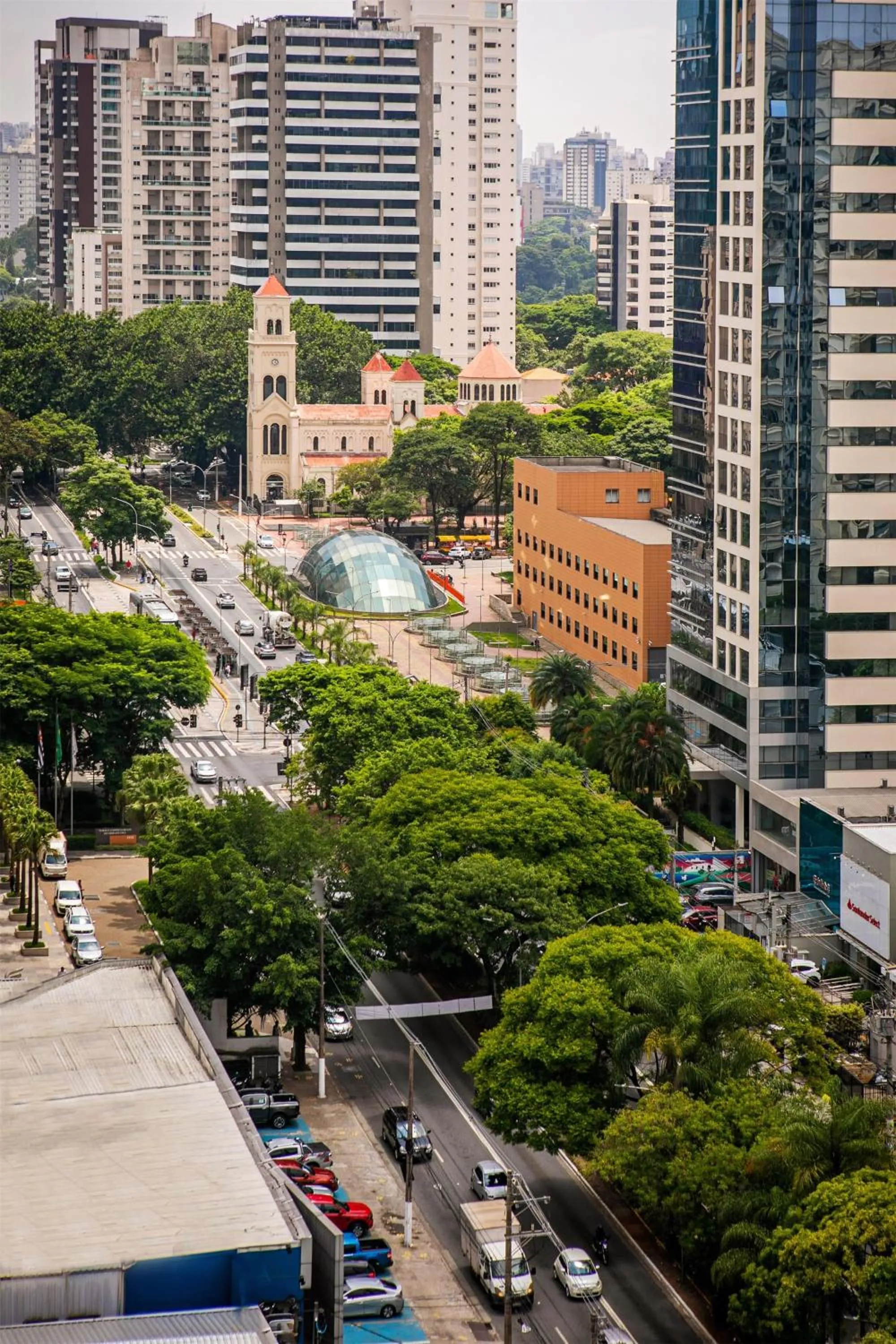 Property building in Meliá Ibirapuera