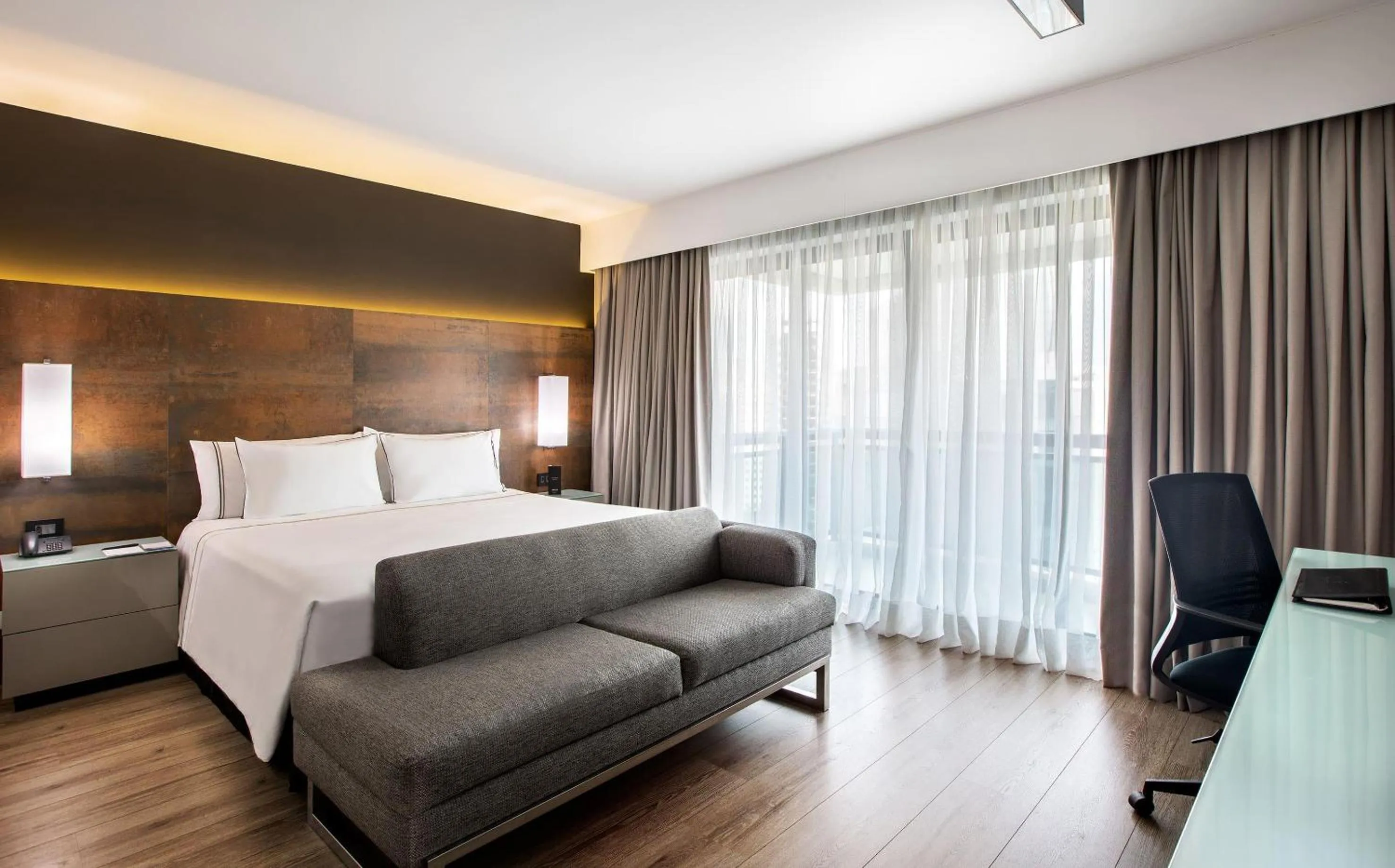 Bedroom, Bed in Meliá Ibirapuera