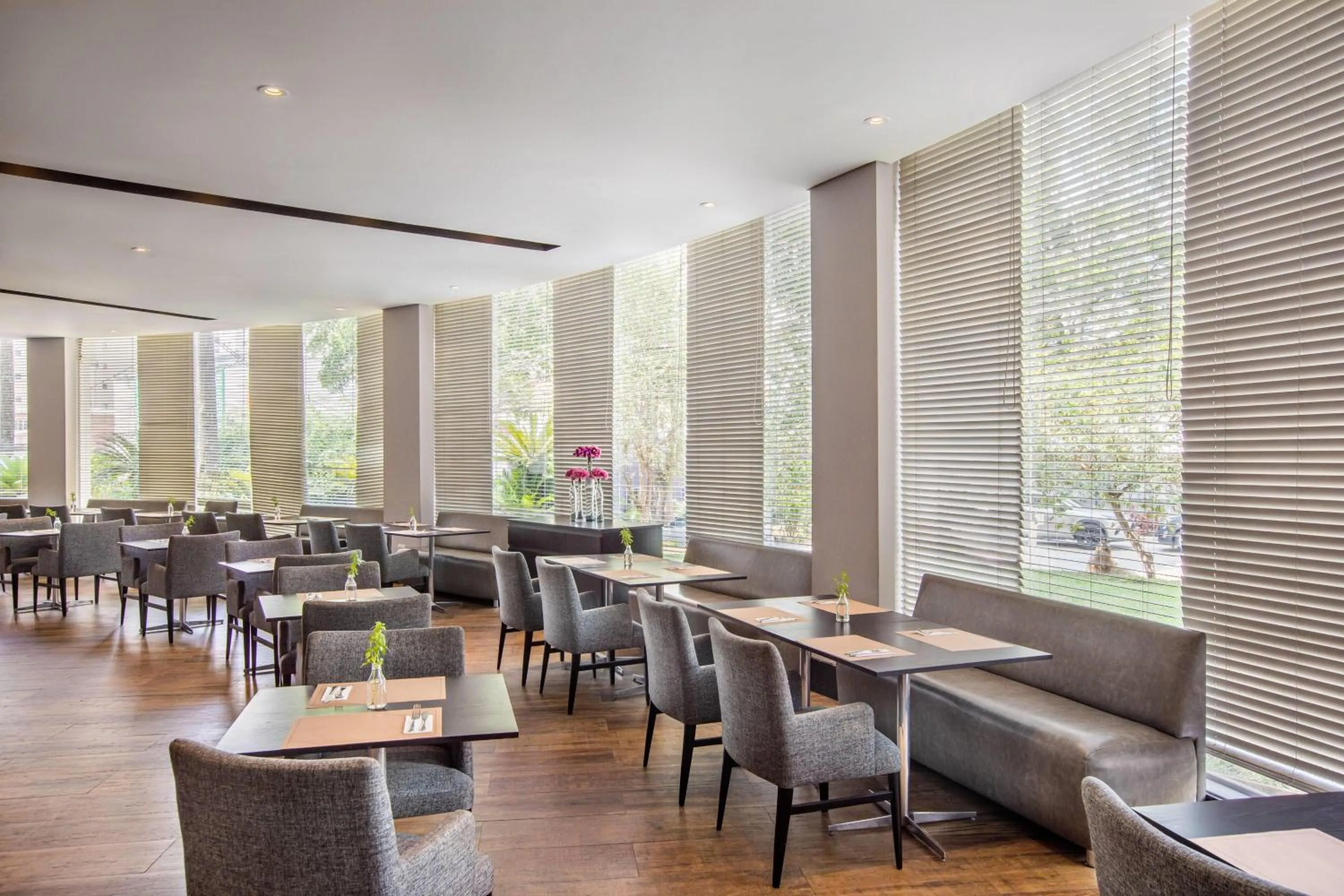 Restaurant/places to eat in Meliá Ibirapuera