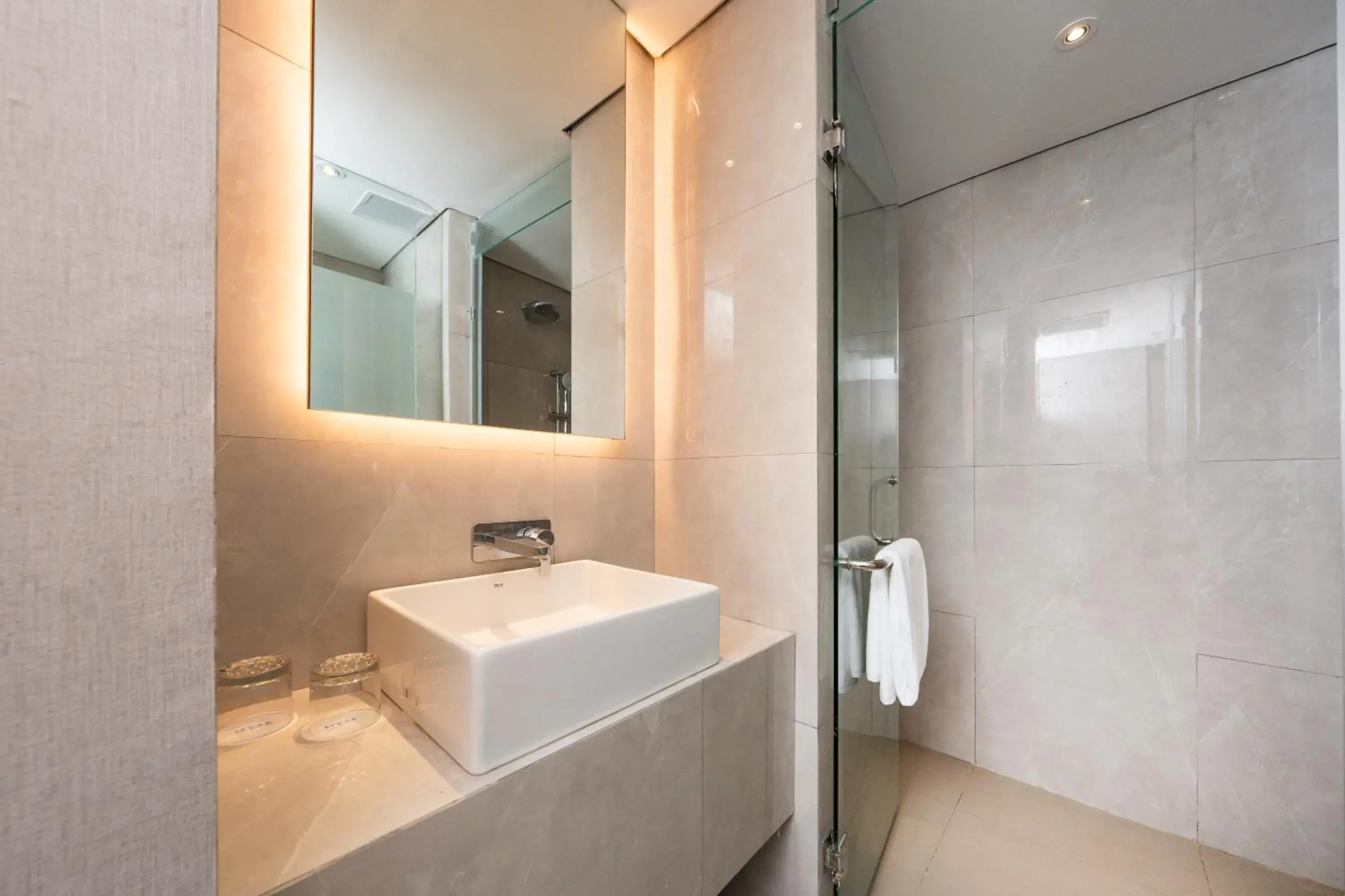 Deluxe Studio in Myze Hotel Sumenep Deluxe Studio in Myze Hotel Sumenep