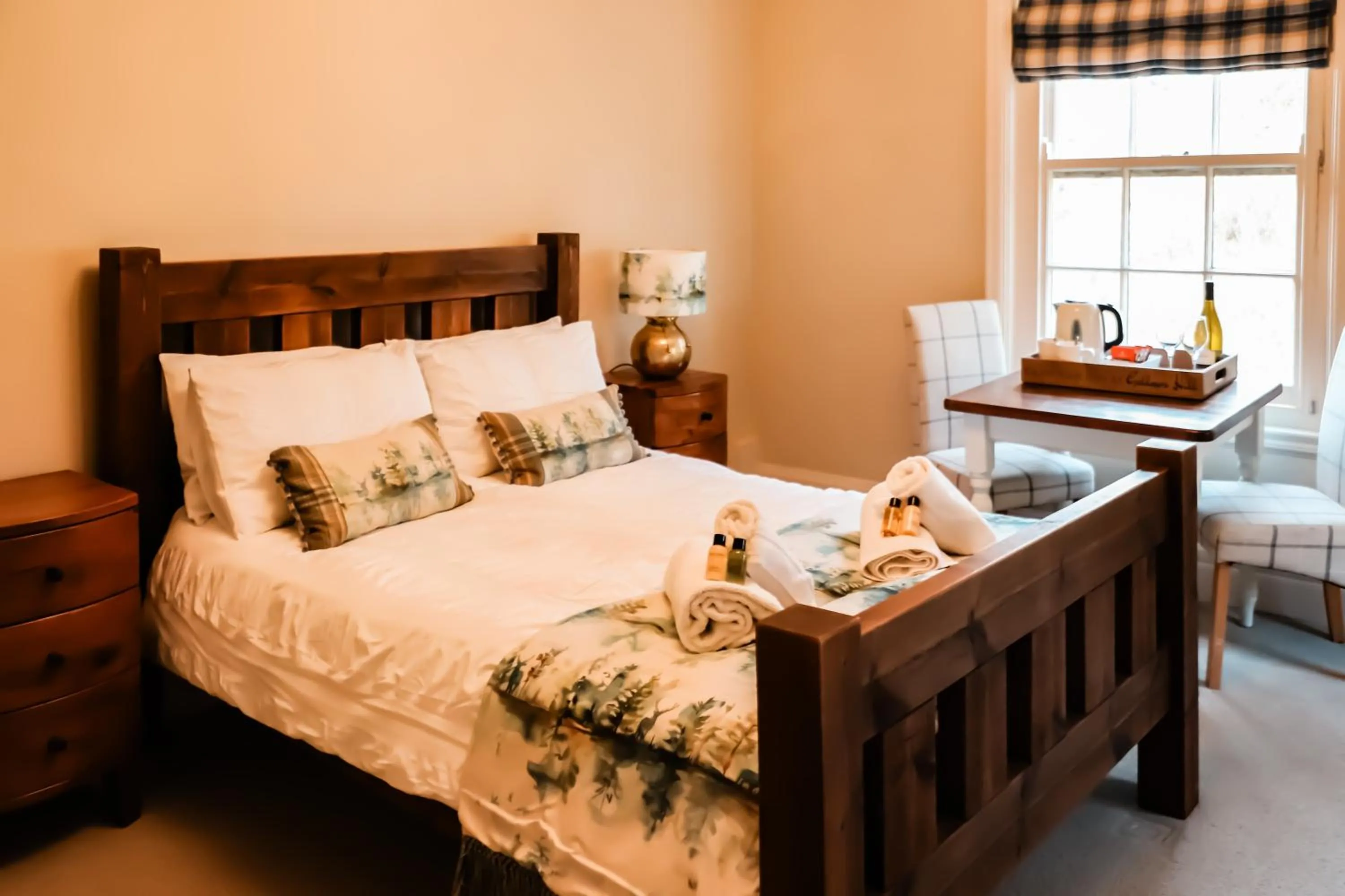 Photo of the whole room, Bed in Gallows Hill