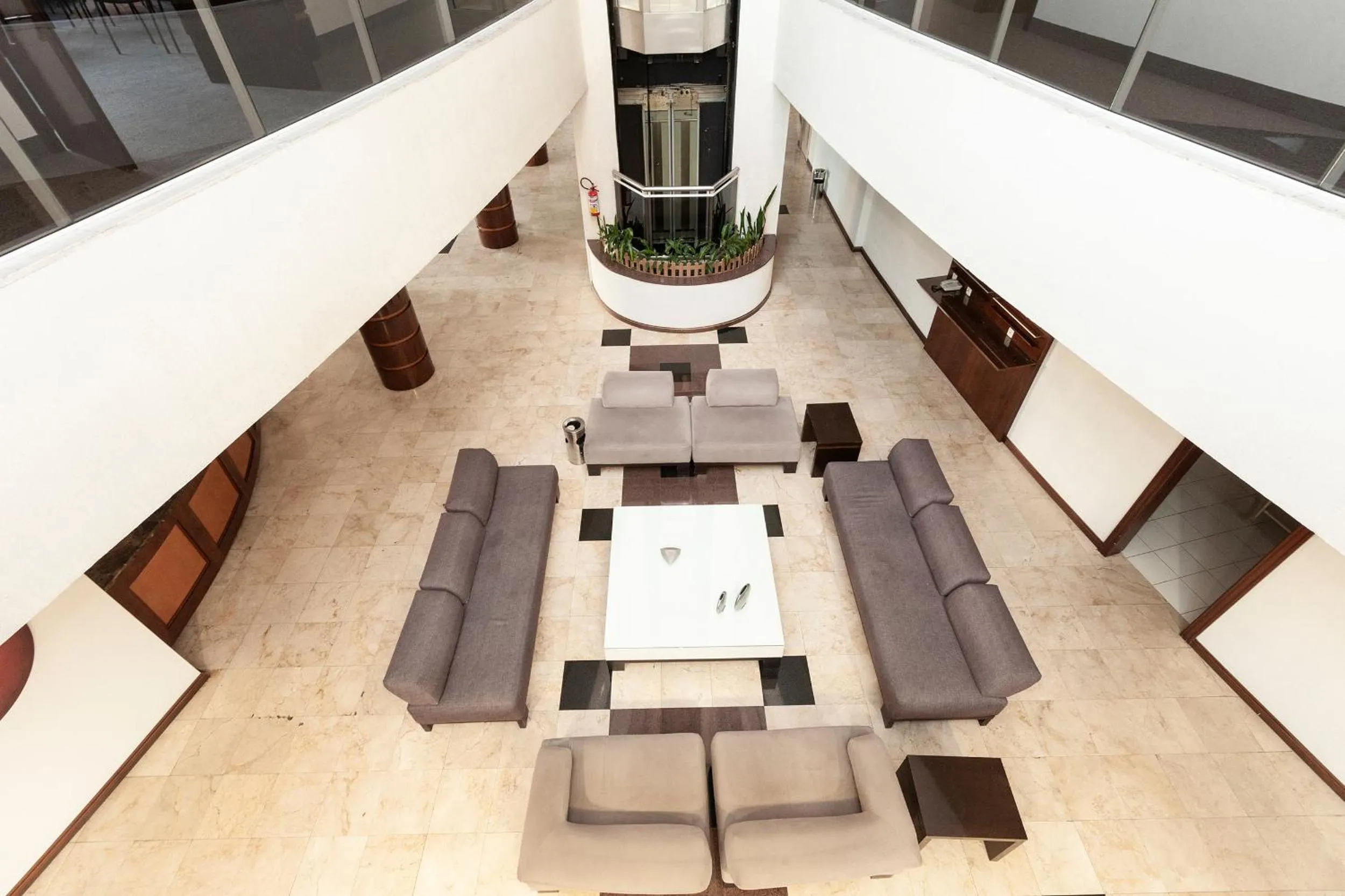 Lobby or reception in Tri Hotel Vittoria Bento