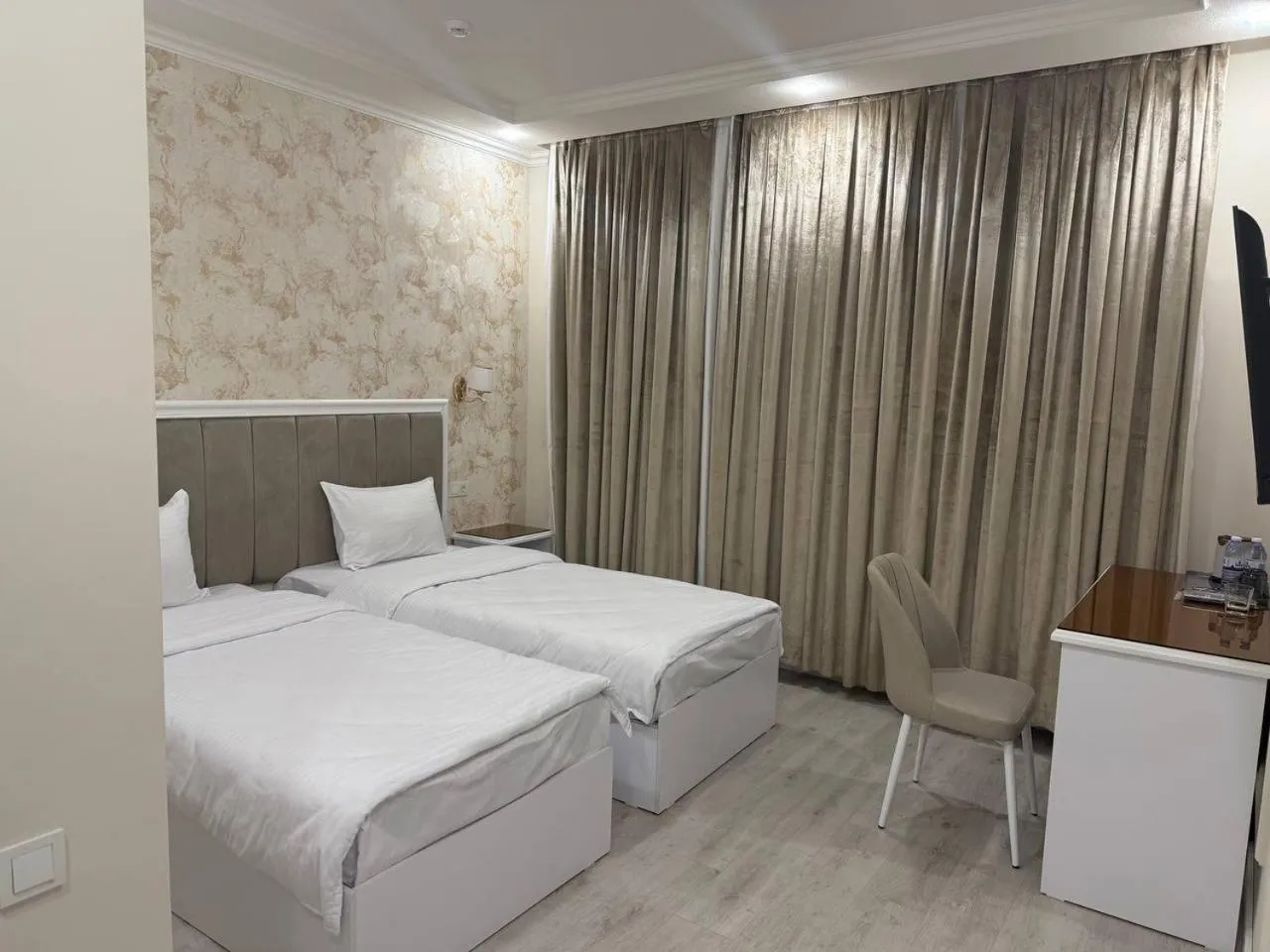 Photo of the whole room, Bed in Beksaroy