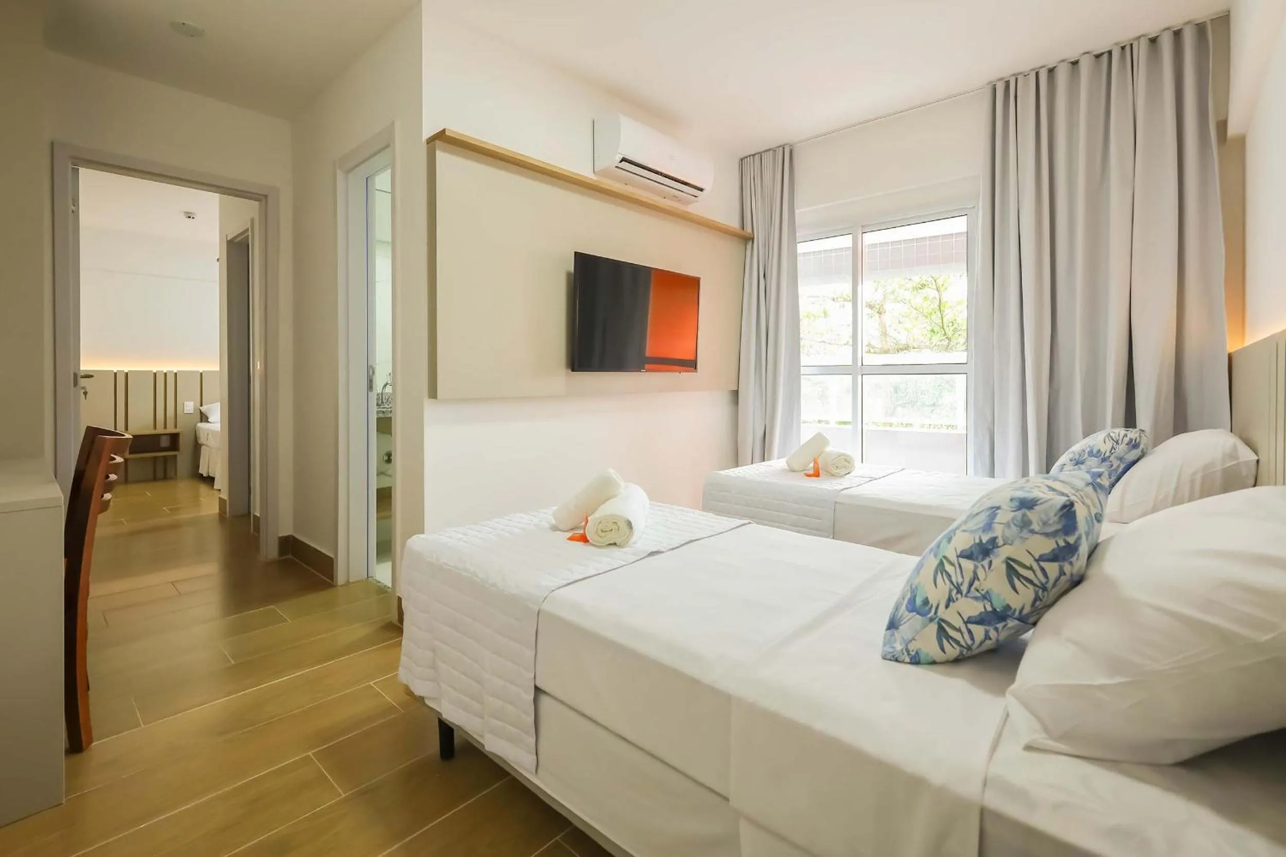 Bedroom, Bed in Tri Hotel Praia Grande