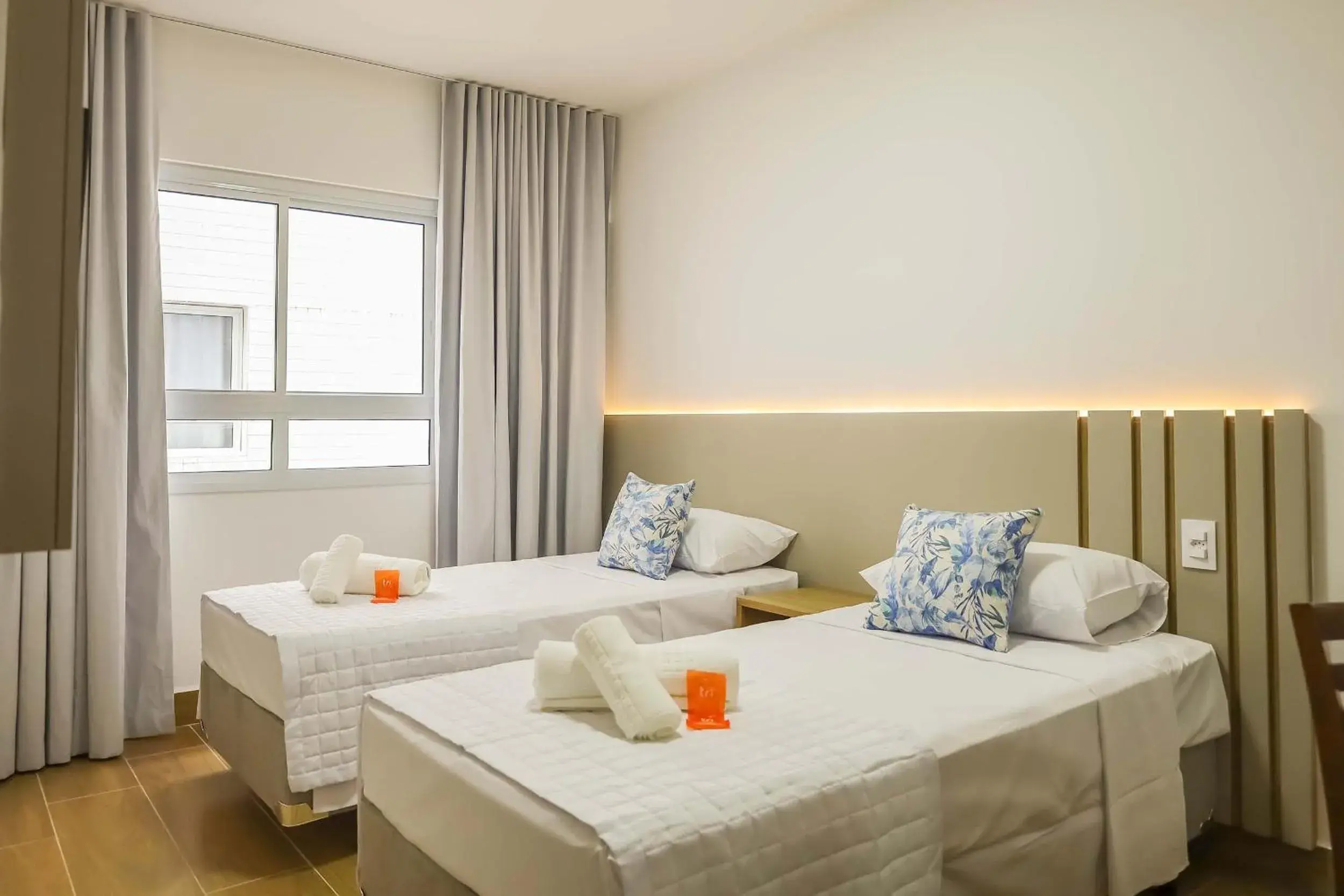 Budget Twin Room in Tri Hotel Praia Grande Budget Twin Room in Tri Hotel Praia Grande