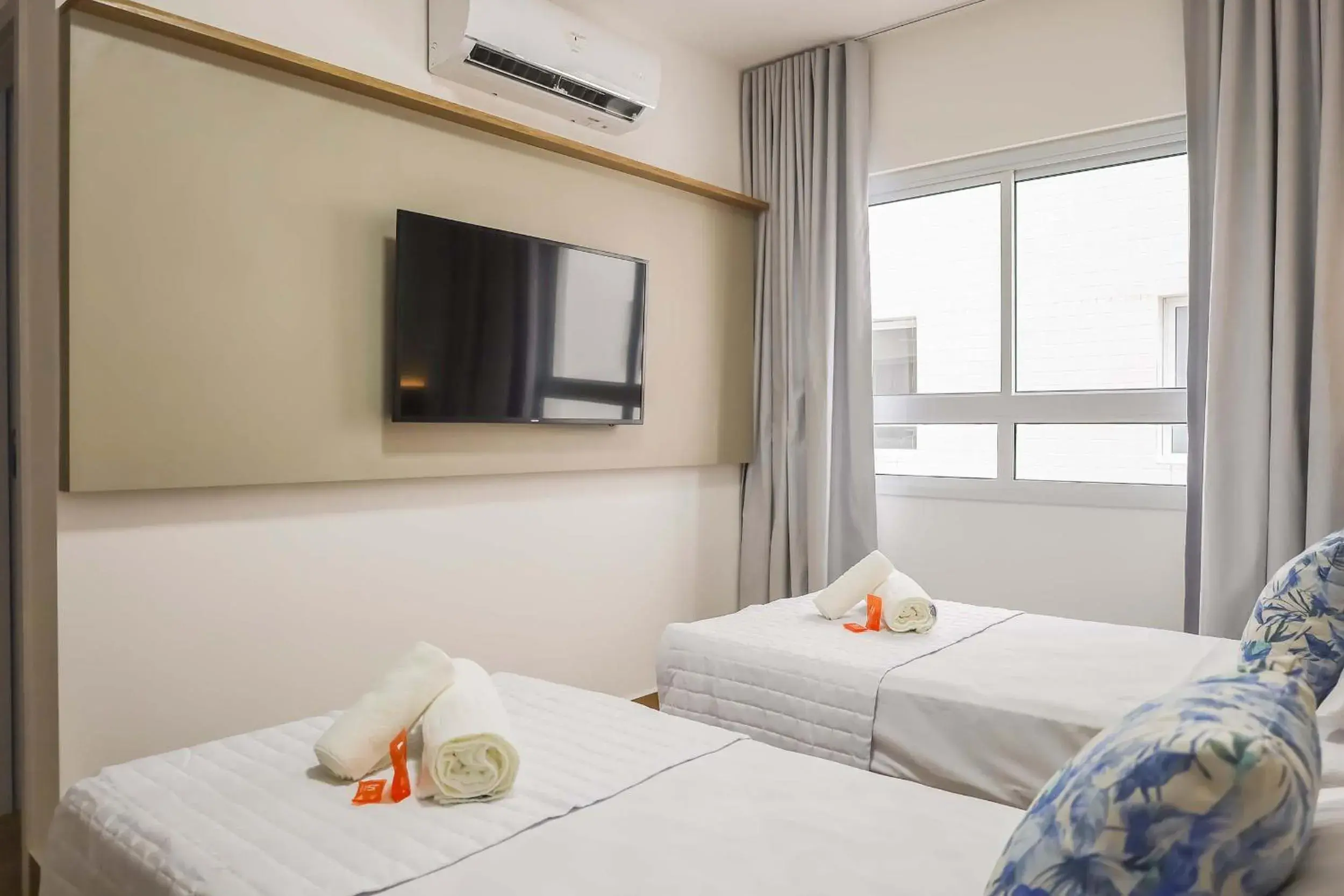 Budget Twin Room in Tri Hotel Praia Grande Budget Twin Room in Tri Hotel Praia Grande