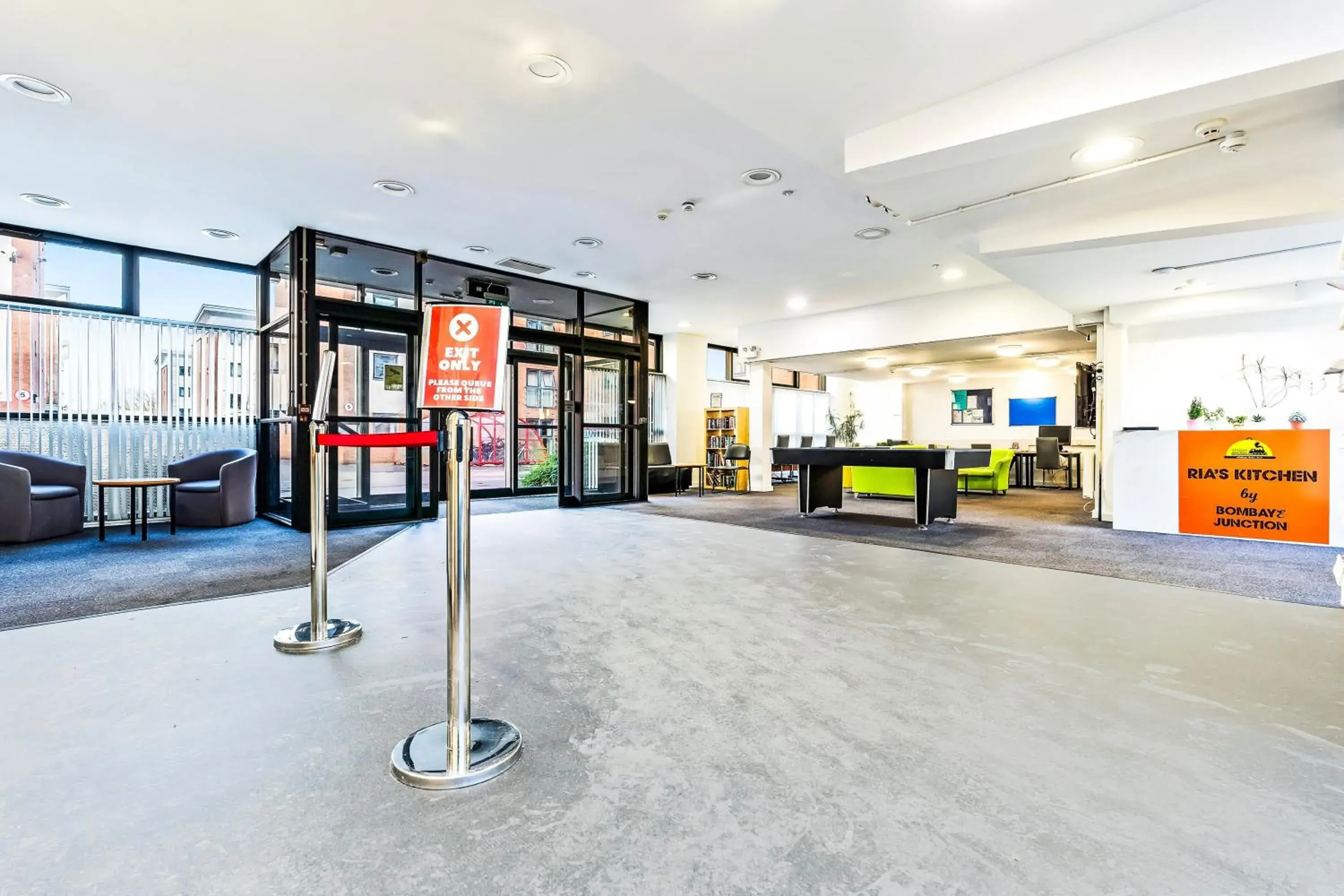 Lobby or reception in OYO Crewe City Centre Lobby or reception in OYO Crewe City Centre