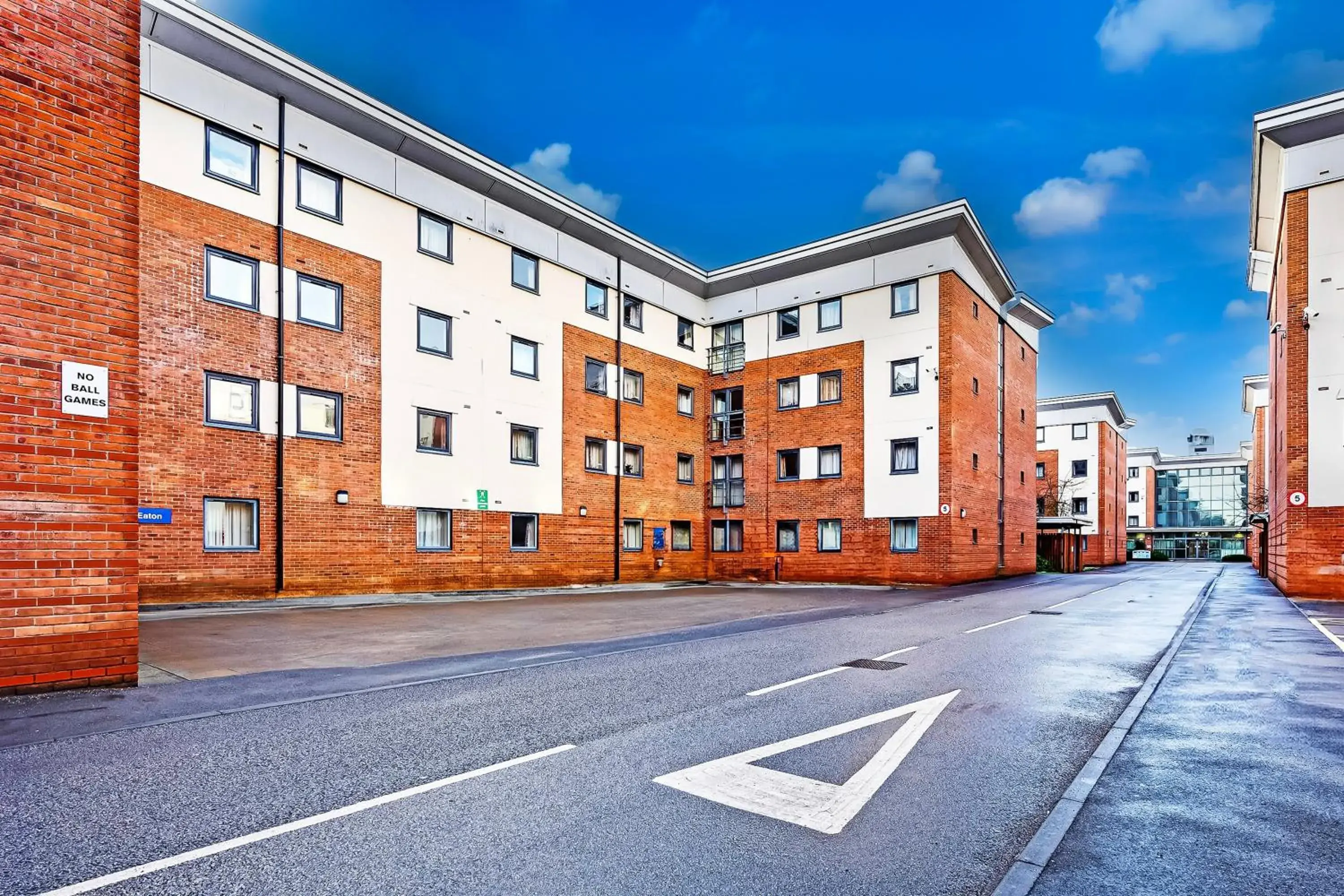 Facade/entrance in OYO Crewe City Centre Facade/entrance in OYO Crewe City Centre