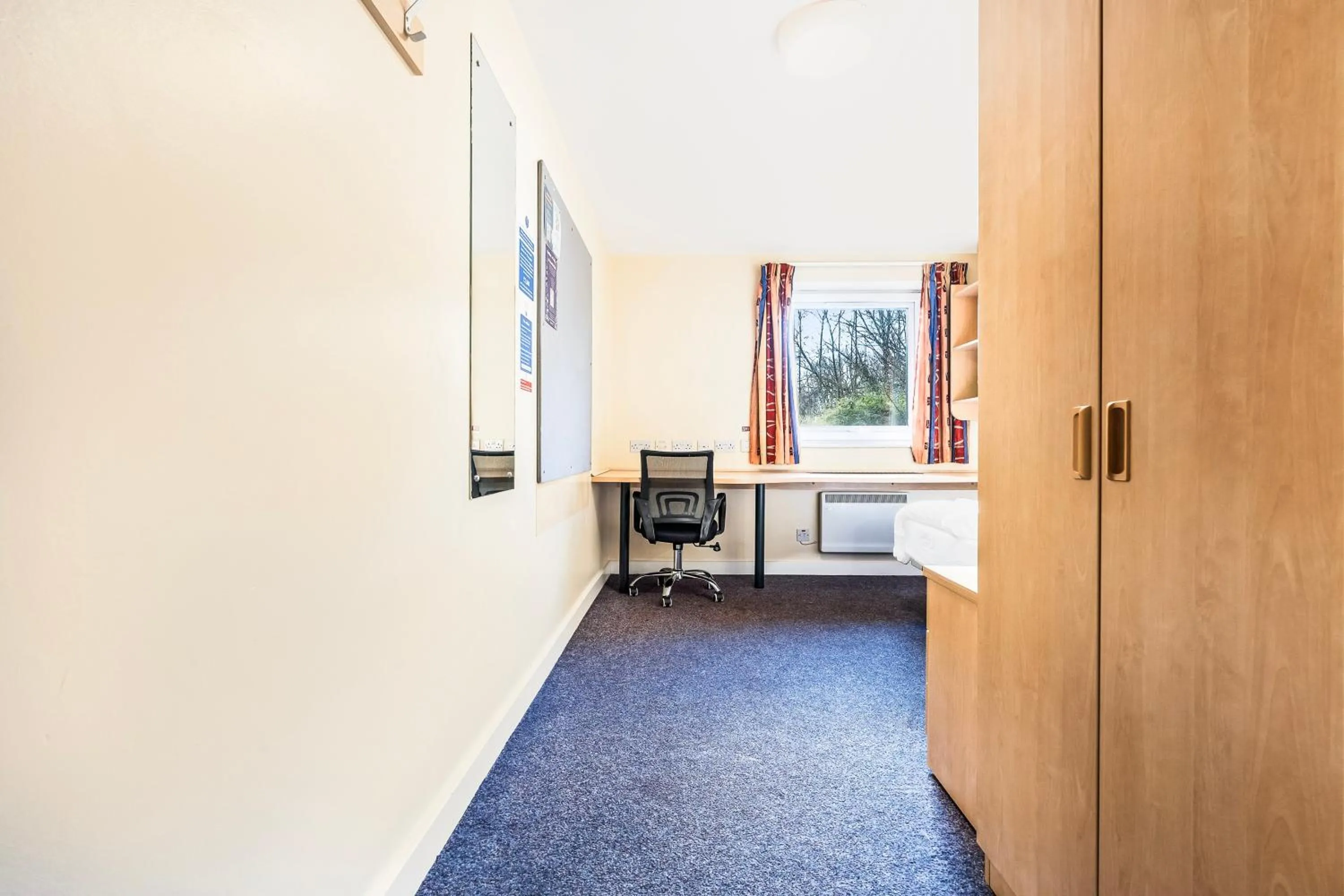 Bedroom in OYO Crewe City Centre