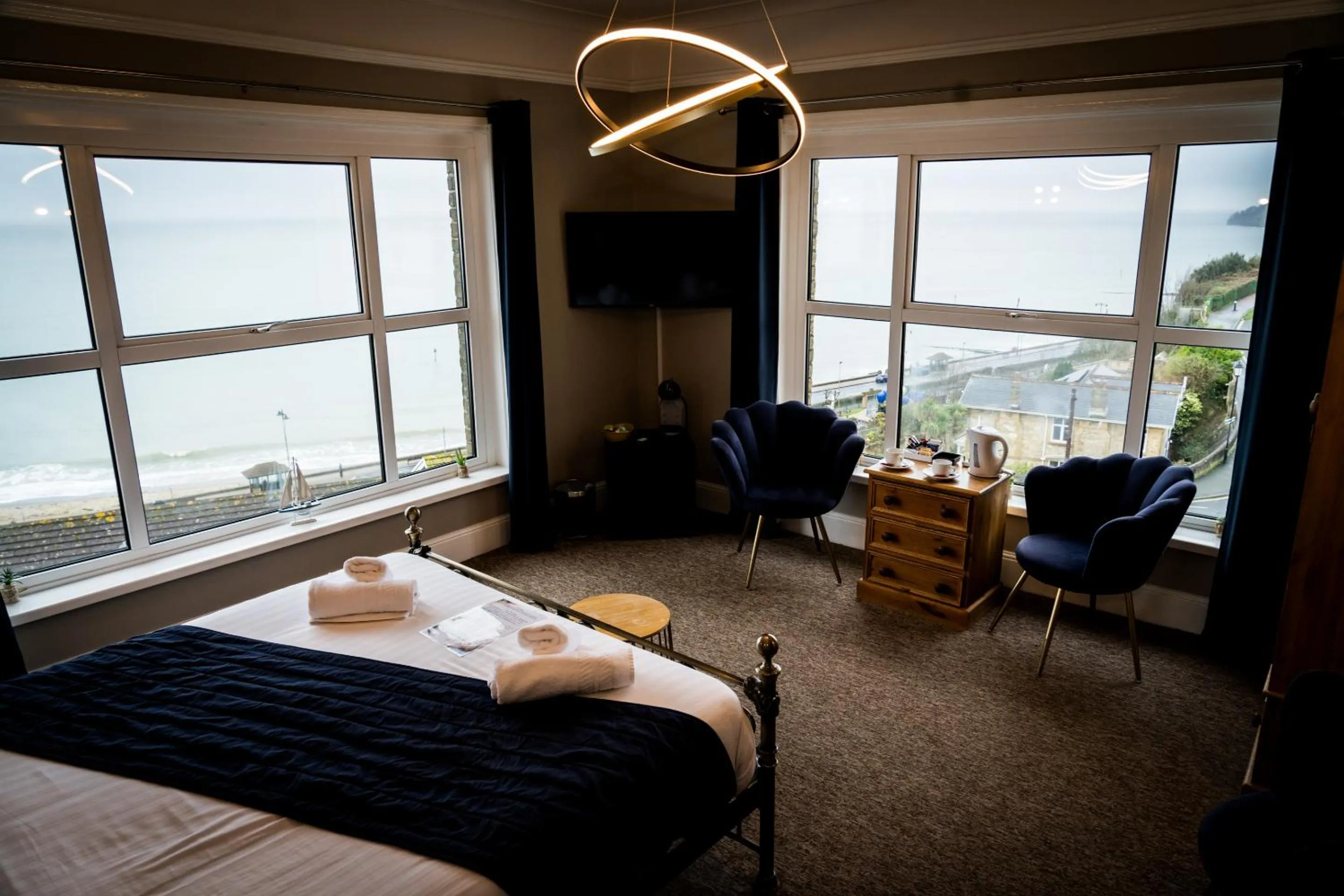 Bedroom in Channel View Hotel