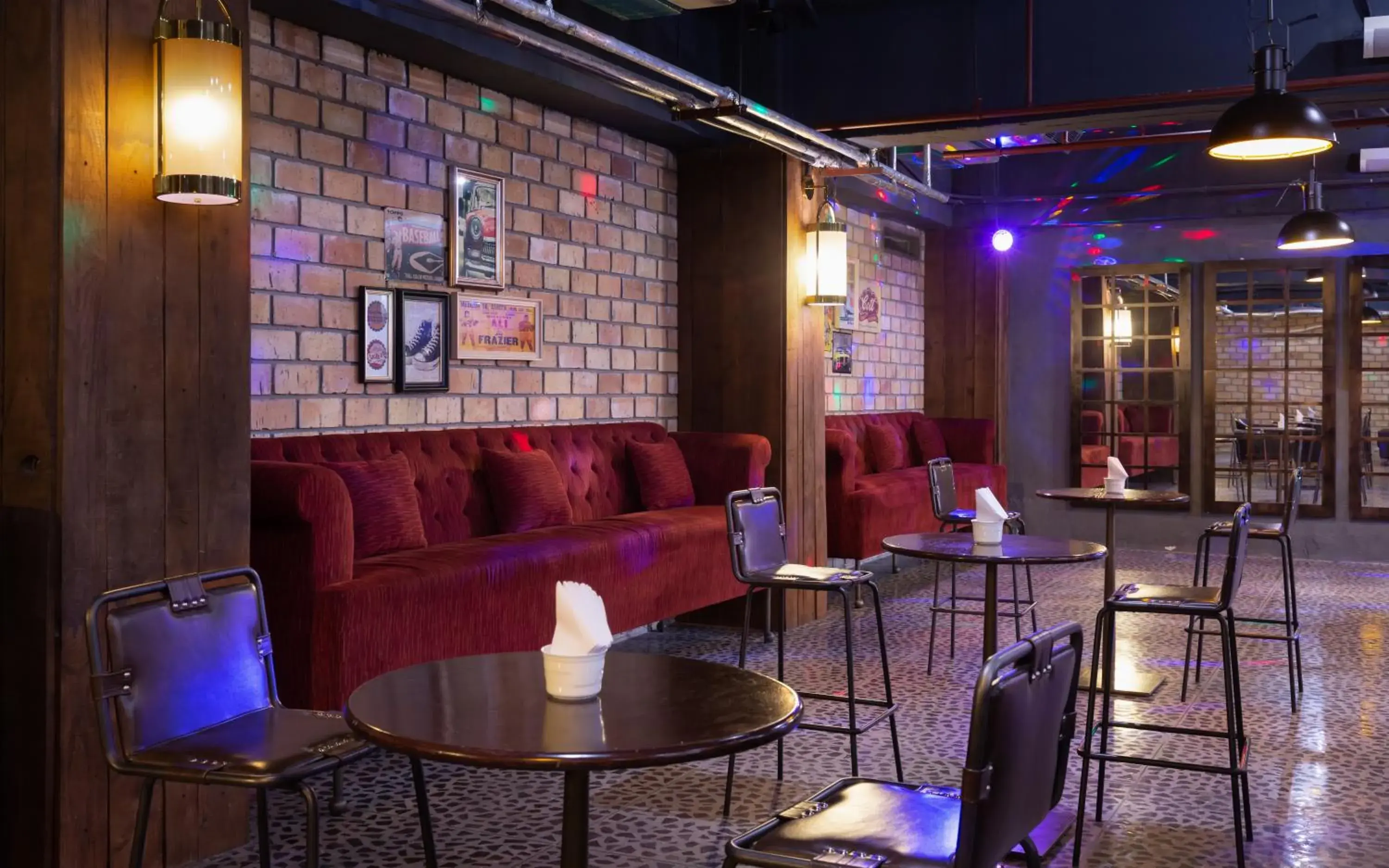 Lounge or bar in Hilton Dushanbe Lounge or bar in Hilton Dushanbe