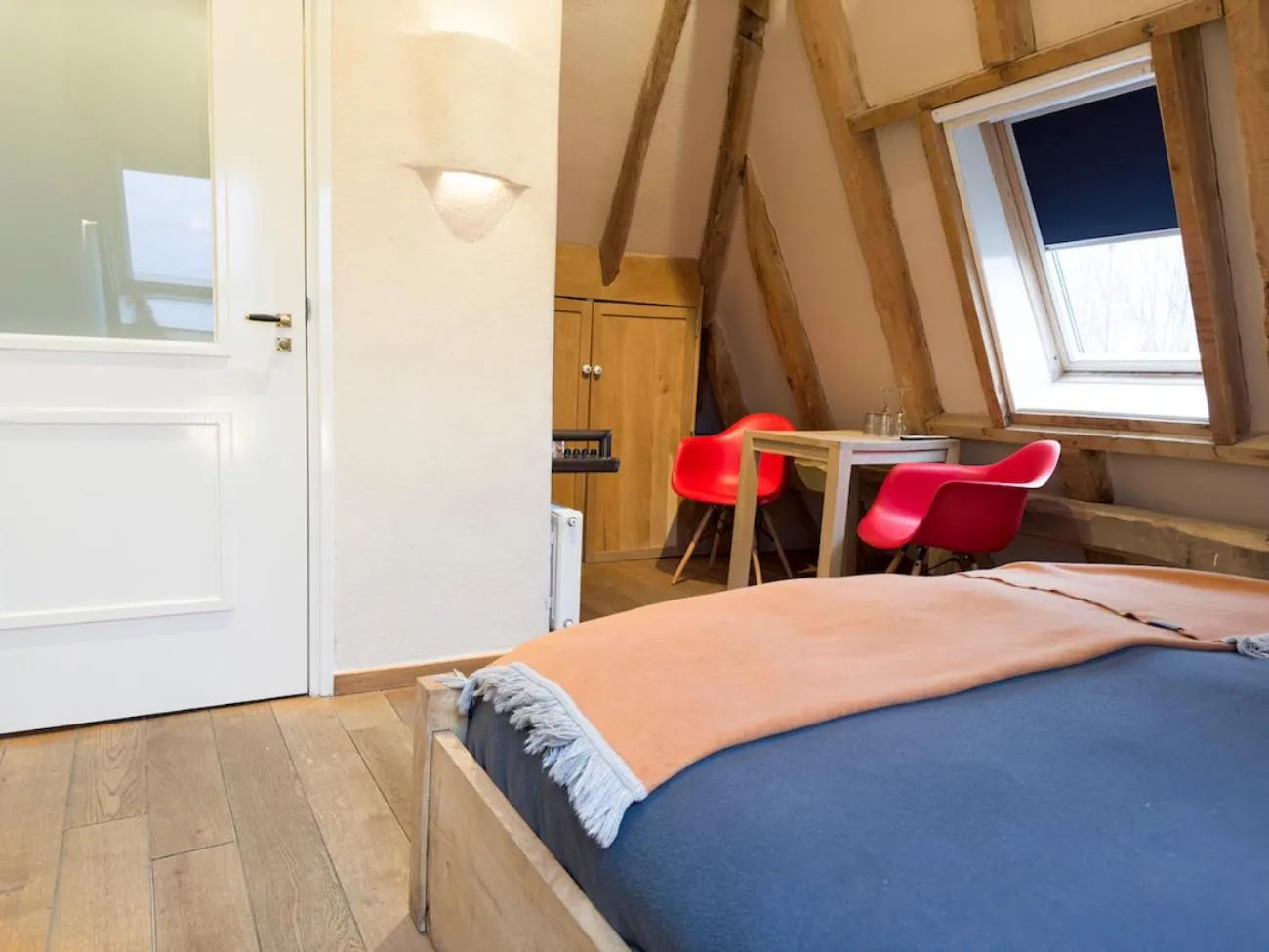 Bed in Herberg de Kemper