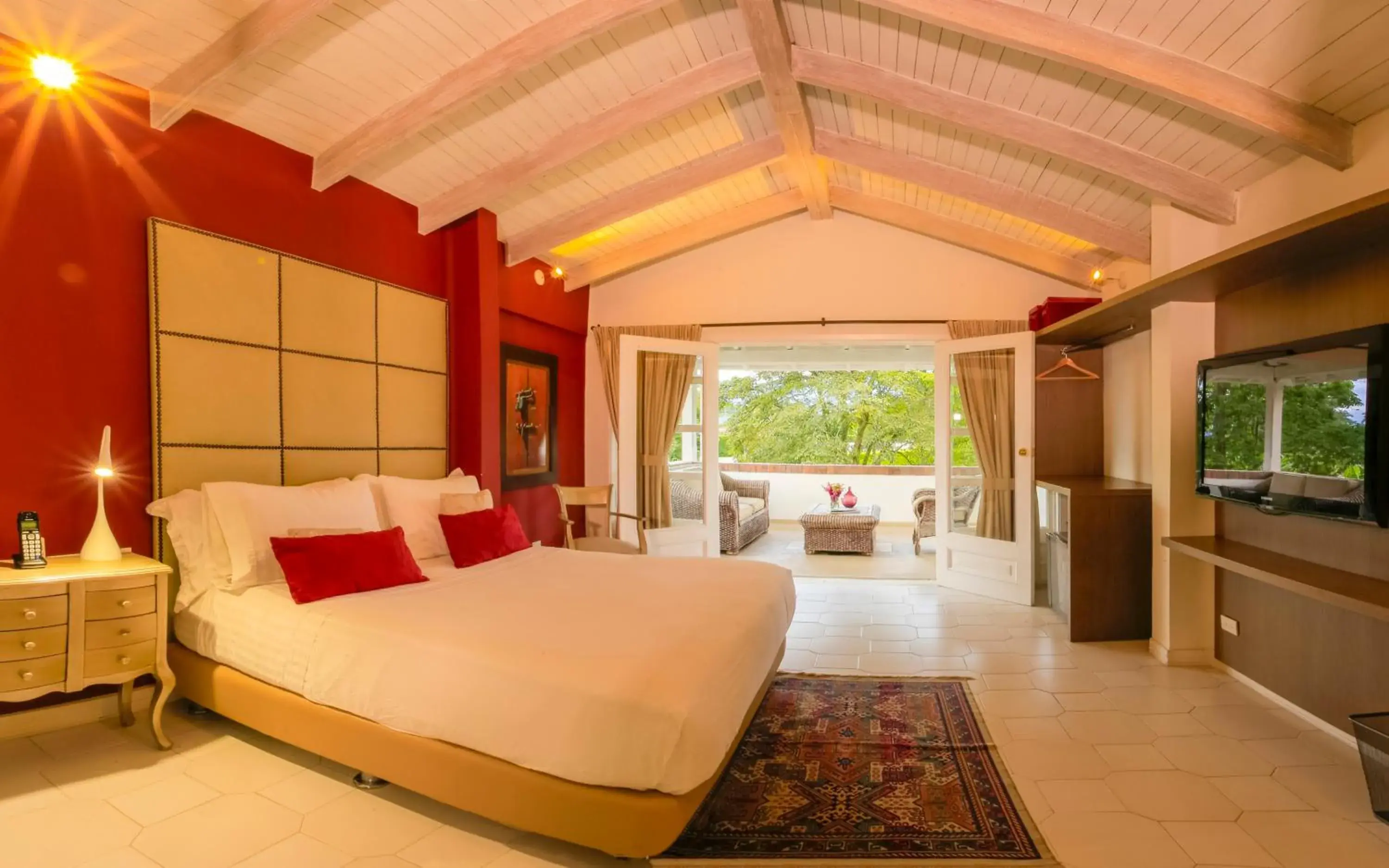 Junior Suite with Pool View in Hotel Boutique El Triángulo Junior Suite with Pool View in Hotel Boutique El Triángulo