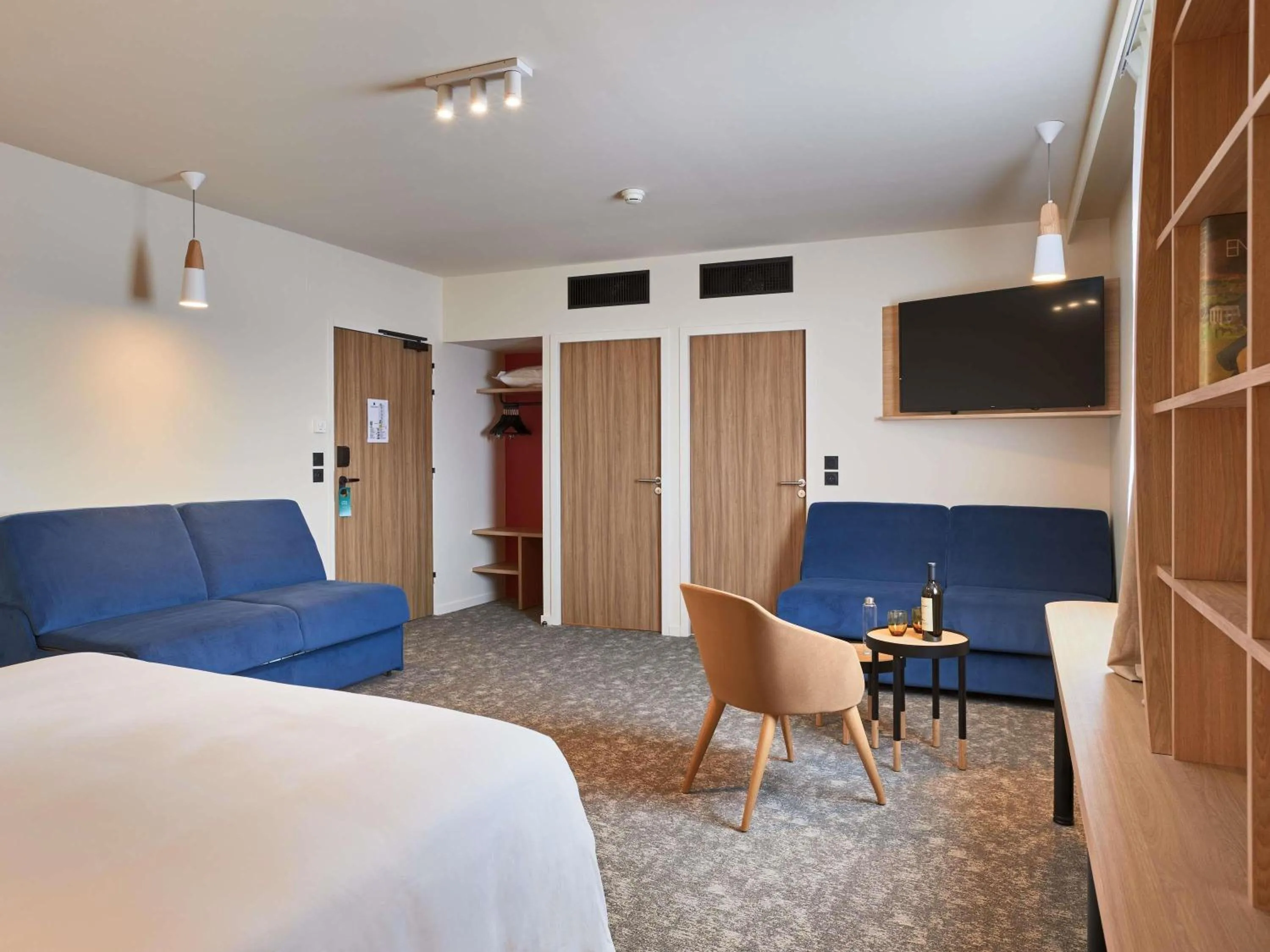 Other, Bed in ibis Styles La Roche-sur-Yon