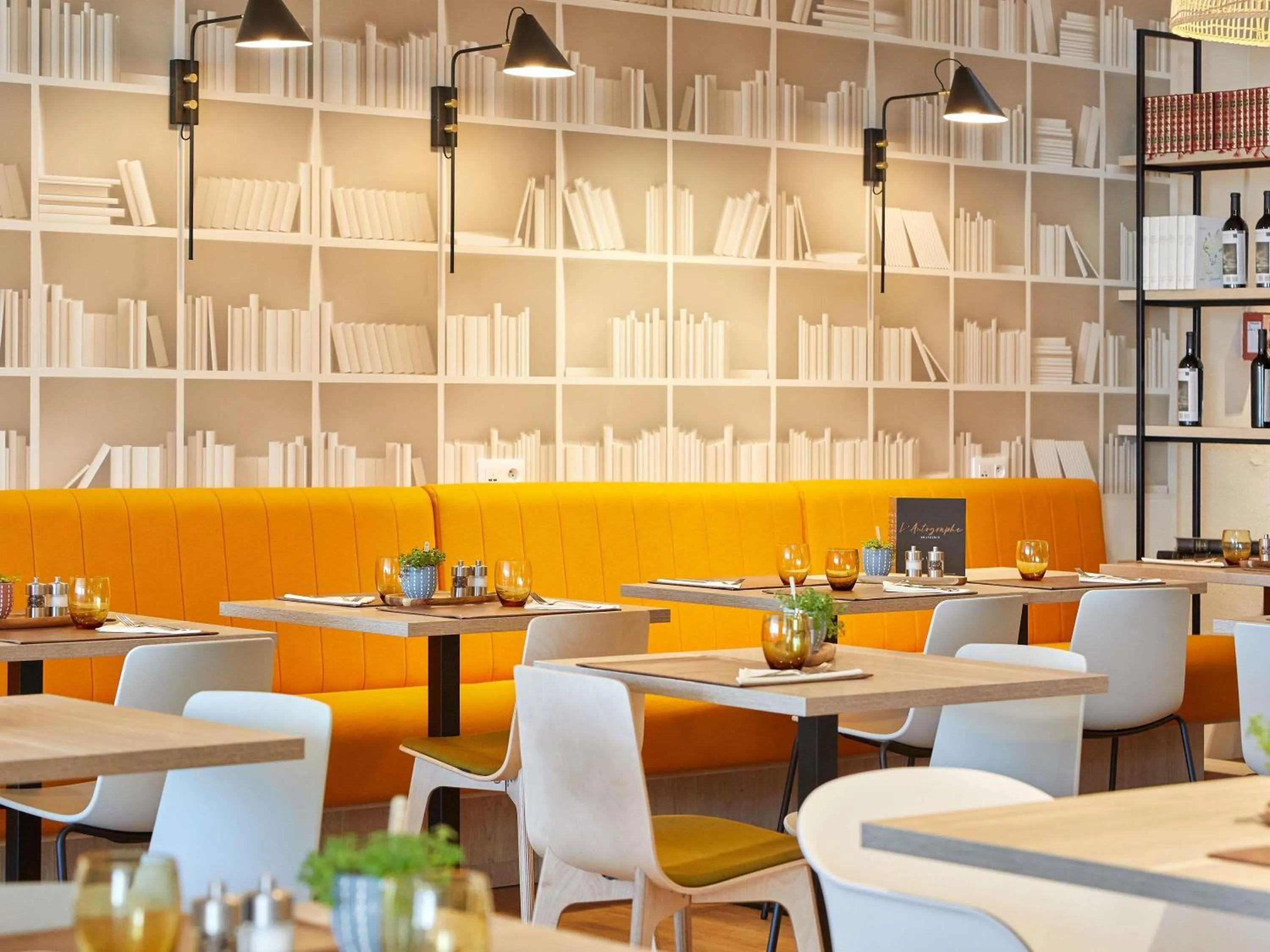 Restaurant/places to eat in ibis Styles La Roche-sur-Yon