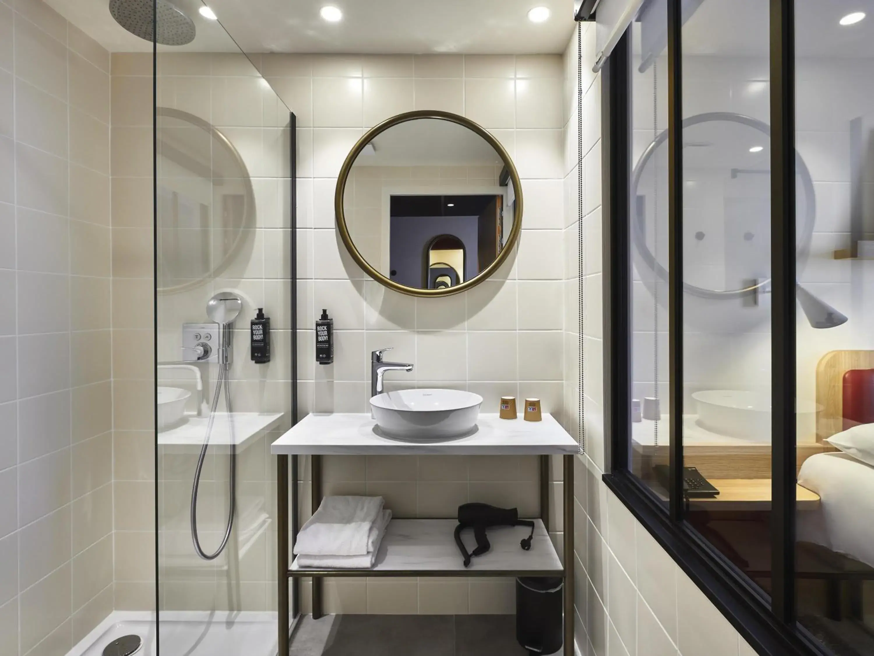 Bedroom in ibis Styles La Roche-sur-Yon Bedroom in ibis Styles La Roche-sur-Yon