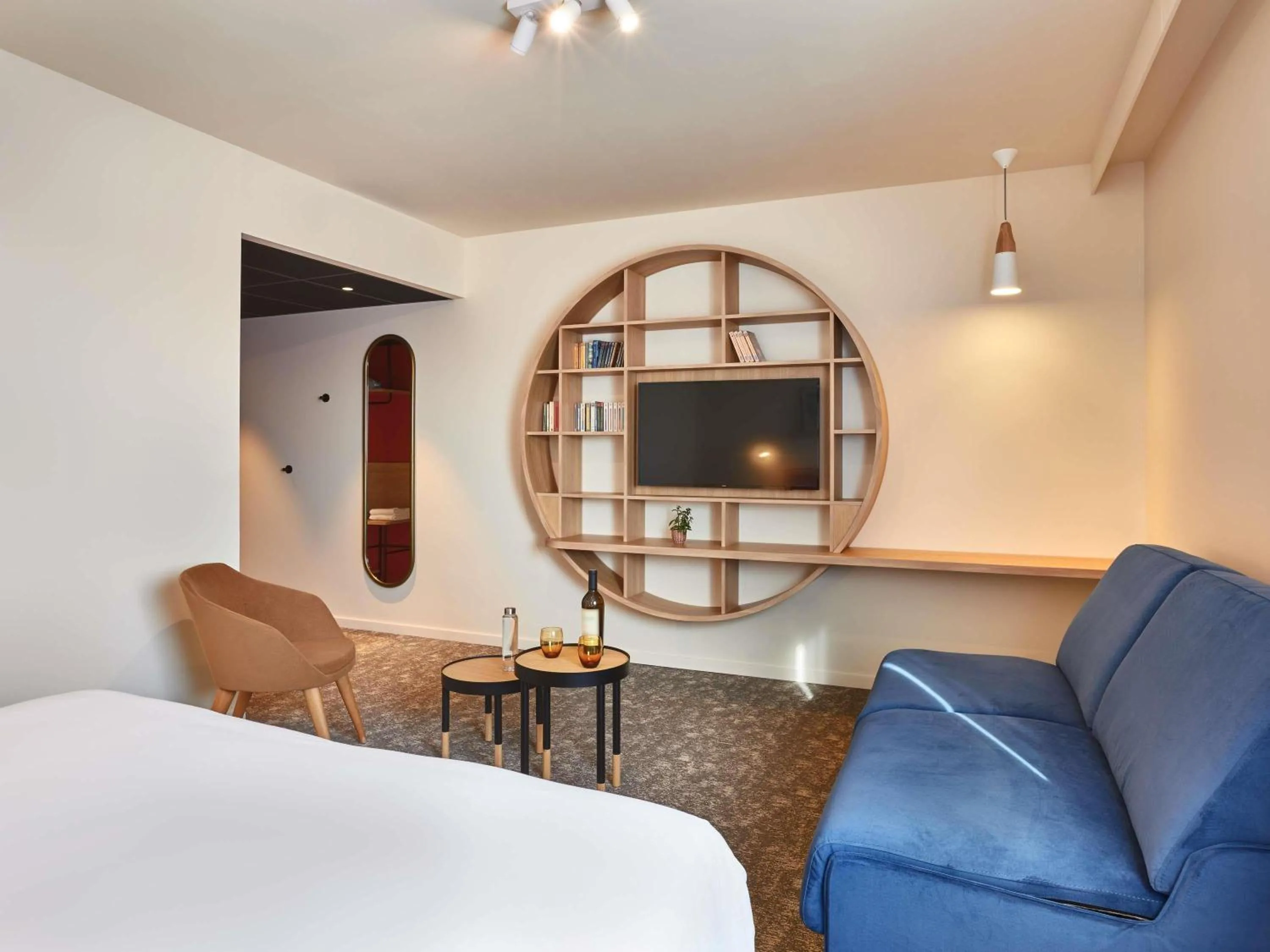 Bedroom, Bed in ibis Styles La Roche-sur-Yon
