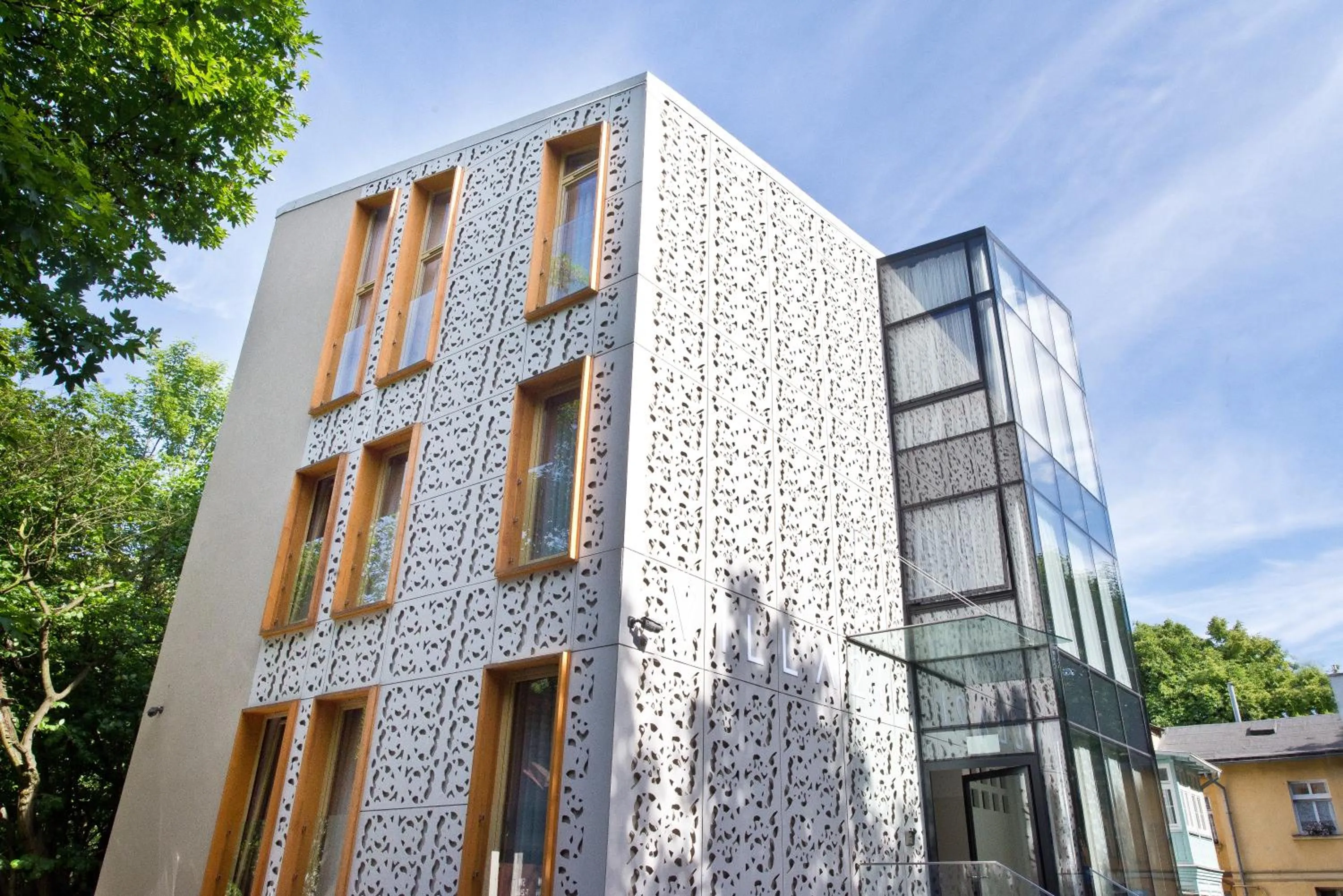 Property building in Villa 21 by Victus