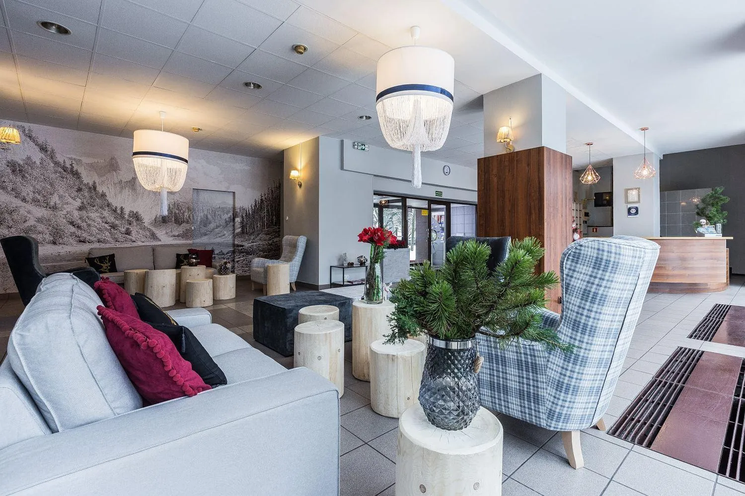 Lobby or reception in Hotel Helios 300m od Krupówek nowy BASEN od 12 lipca